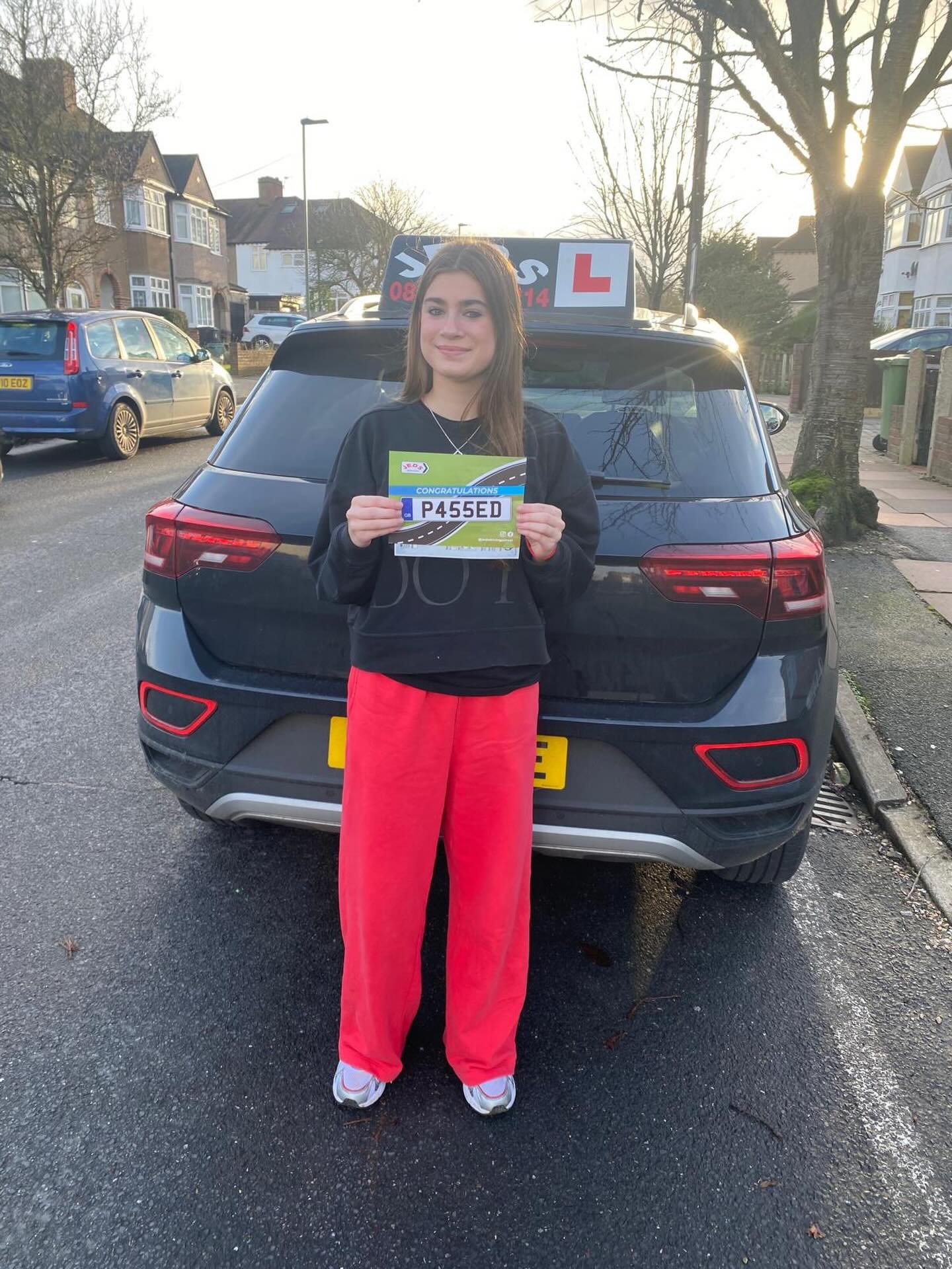 Ella passed 1st time at West Wickham with 2 driving faults, with Naseem !🥇

Well done and all the best for your future on the roads!🚗📚

#firsttimepass #driverslicense #drivinglessons #drivingschool #jeds #jedsdrivingschool #westwickham