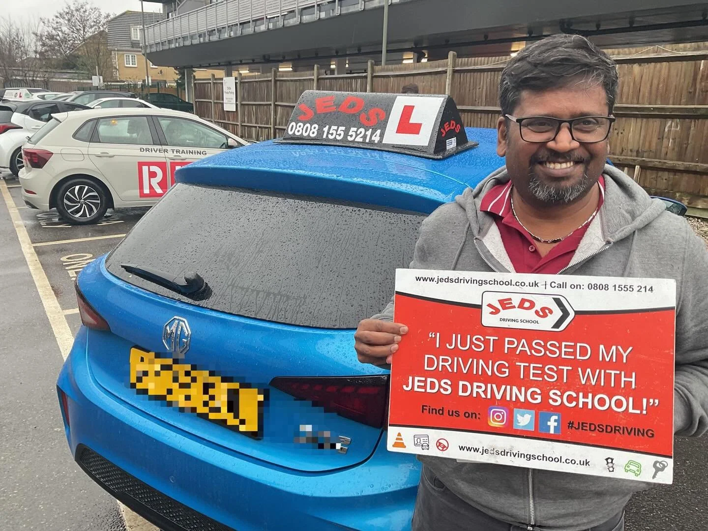 Victoba passed at Bromley, with Rob!🥳

Well done and all the best for your future on the roads!🚗📚

#passed #driverslicense #drivinglessons #drivingschool #drivinginstructor #jeds #jedsdrivingschool #bromley