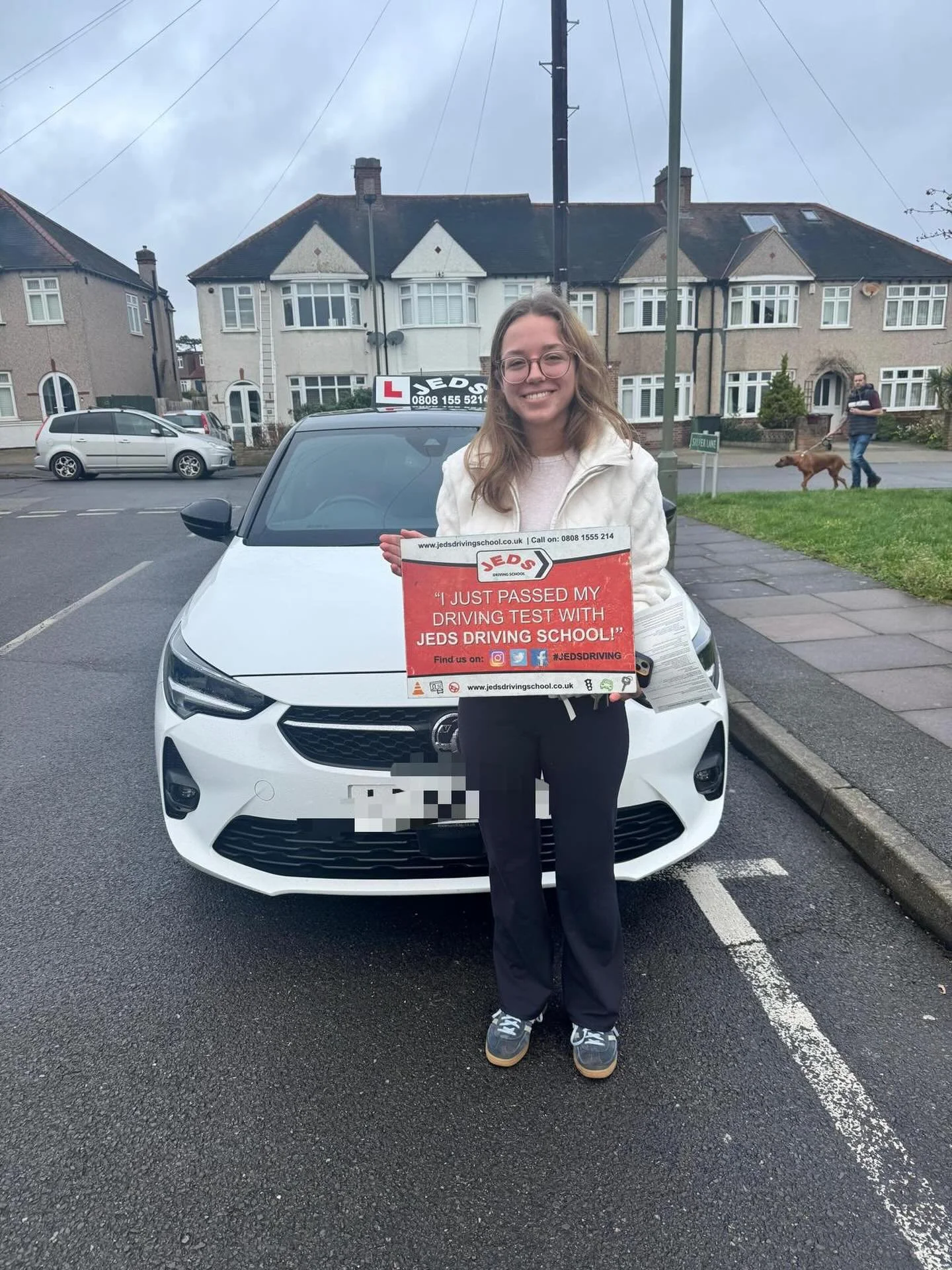 Isobelle passed 1st time 0 minors at West Wickham, with Maria K!🥇

Well done and all the best for your future on the roads!🚗📚

#firsttimepass #driverslicense #drivinglessons #jeds #drivinginstructor