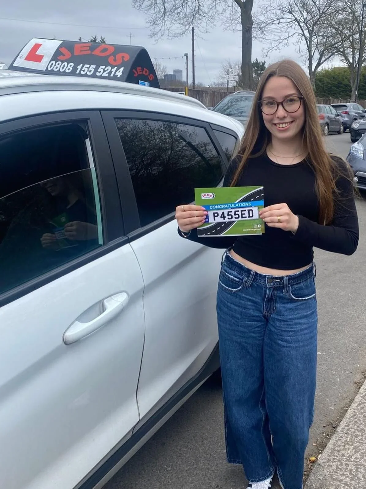 Jodi passed 1st time with 0 driving faults with Anna, at Mitcham!🥇

Well done and all the best for your future on the roads!🚗📚

#firsttimepass #driverslicense #drivinglessons #drivingtest #mitcham