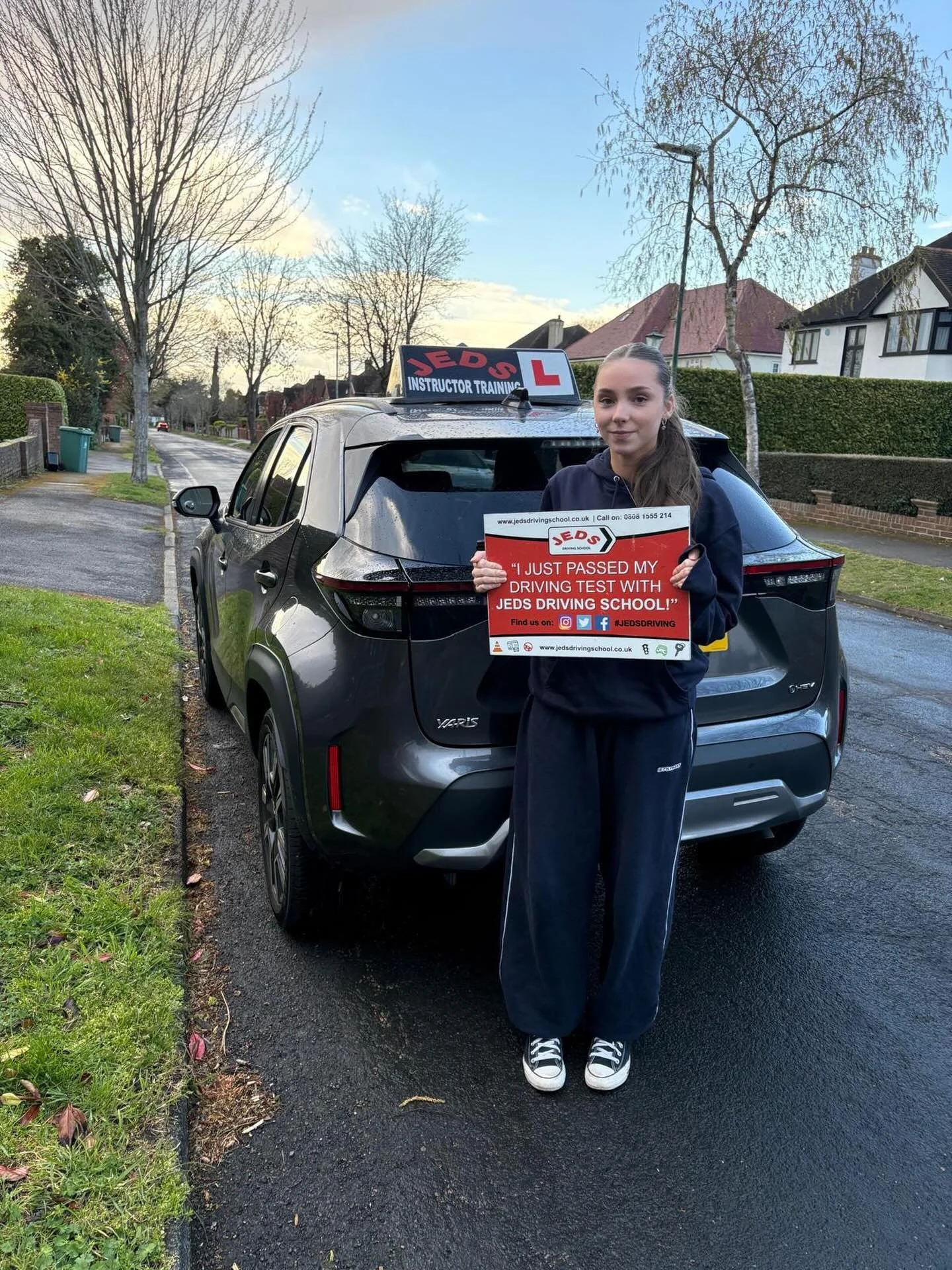 Evie passed 1st time with only 1 fault at West Wickham, with Elaine !🥇

Well done and all the best for your future on the roads!🚗📚

#firsttimepass #driverslicense #drivinglessons #drivingschool #jeds