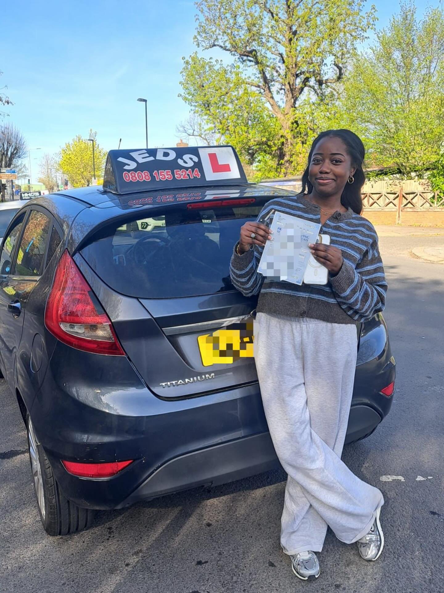 Anya passed at Mitcham, with Shabana!🥳

Well done and all the best for your future on the roads!📚🚗

#passed #driverslicense #drivinglessons #drivinginstructor #jeds