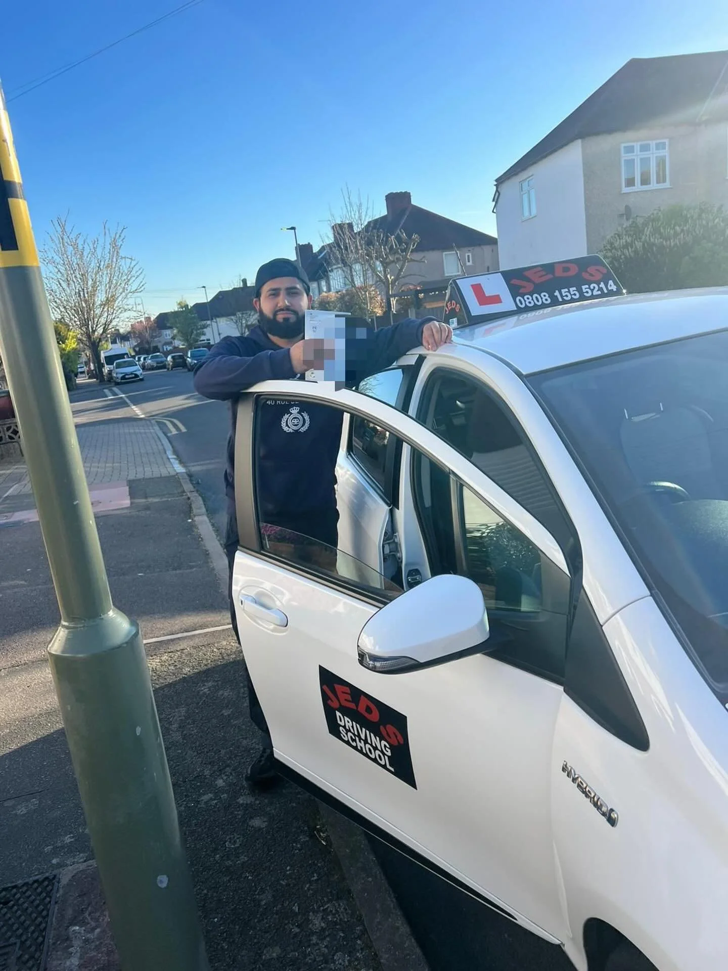 Ebaadullah passed at West Wickham with 1 driving fault, with Sardar!🥳

Well done and all the best for your future on the roads!🚗📚

#passed #driverslicense #drivingschool #drivinglessons #westwickham