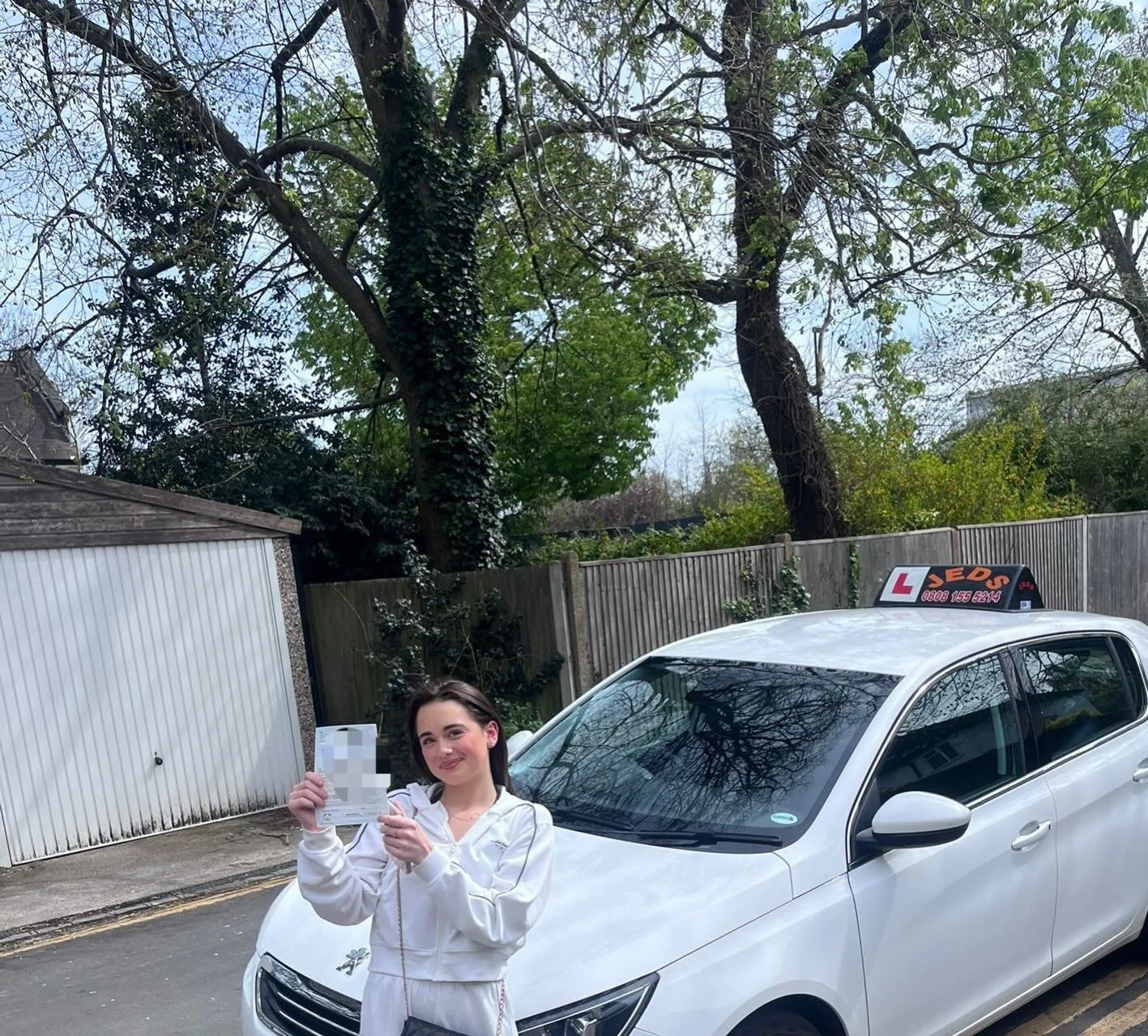 Georgia passed at Mitcham, with Yiannis!🥳

Well done and all the best for your future on the roads!🚗📚

#passed #driverslicense #drivinglessons #drivingschool #jeds