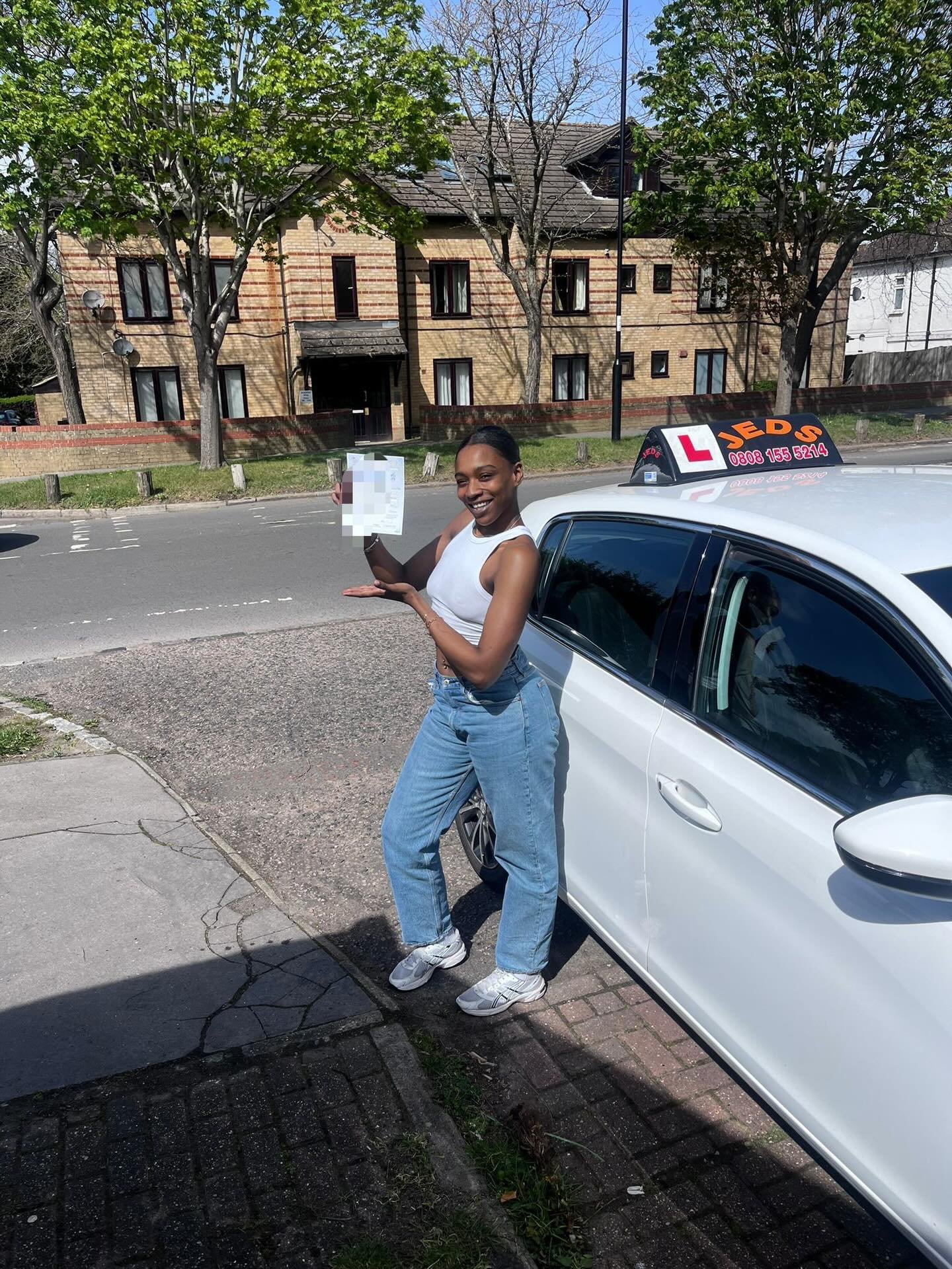 Rema passed at Mitcham, with Yiannis!🥳

Well done and all the best for your future on the roads!📚🚗

#passed #driverslicense #drivinglessons #drivingschool #jeds