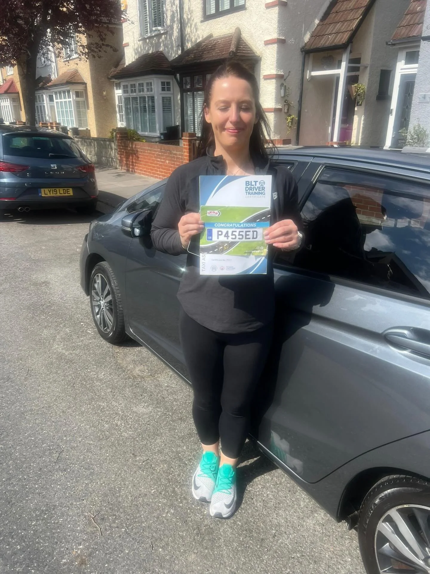 Claire passed her BLT driving training, with Patrick!🥳

Well done, wishing you all the best!📚🚗

#trainingcourse #drivingschool #drivinginstructor #pass #jeds
