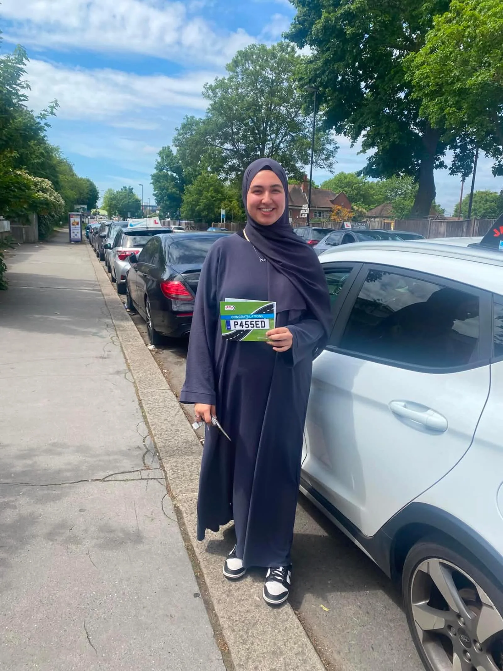Maryam passed 1st time with Anna at Mitcham test centre!🥇

Well done and all the best for your future on the roads!🚗📚

#firsttimepass #driverslicense #drivinglessons #jeds #mitcham