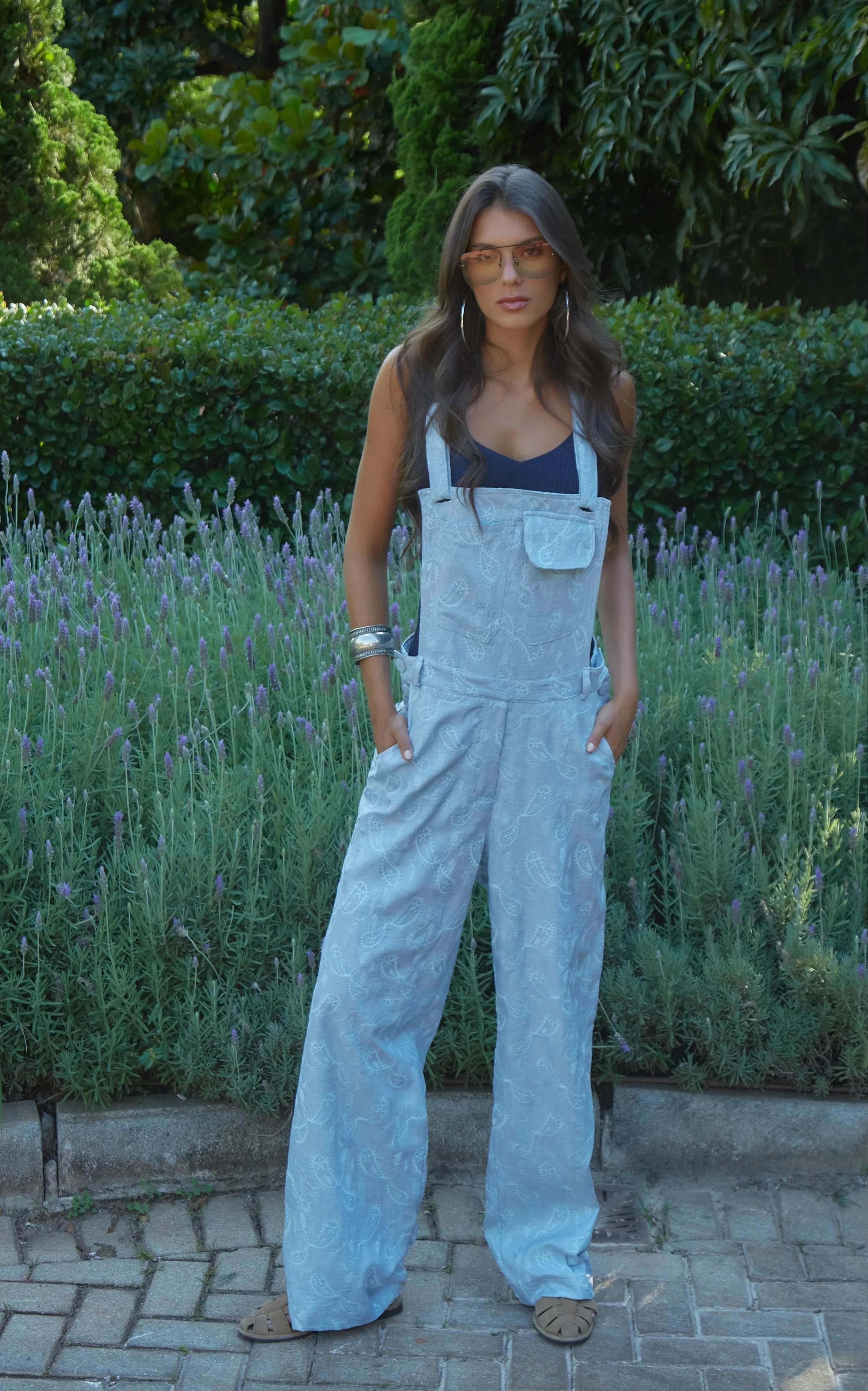 2312- Jardineira Aveline e 2319 - Blusa Rose 3.jpeg