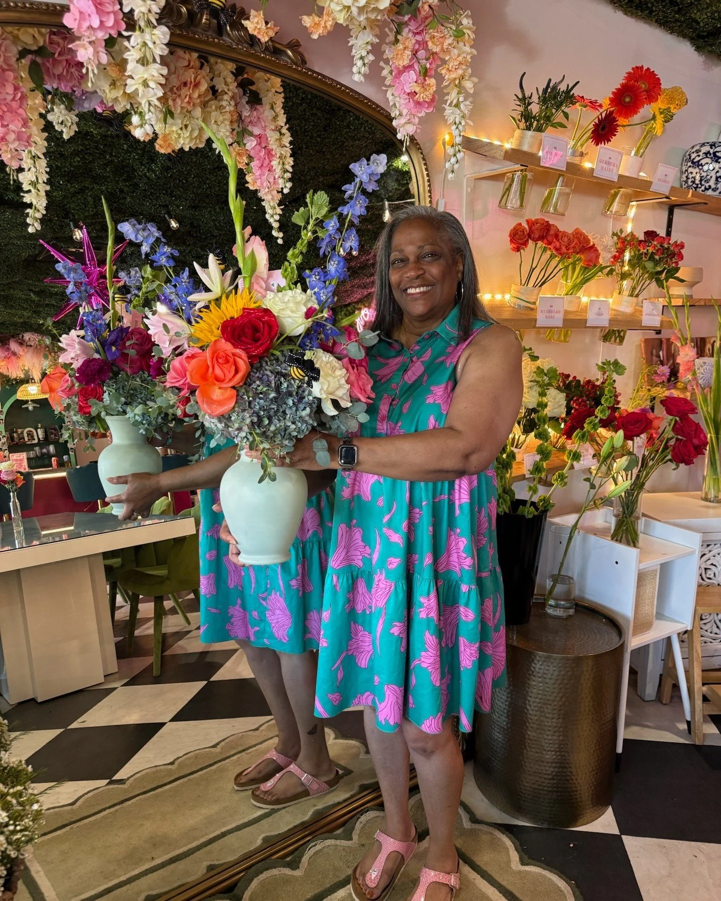 Want to learn how to arrange flowers like a pro? We have some EXCITING workshops coming up. Tickets and the calendar are always available on our website. 

🌙 Crescent Shape Arrangement Workshop
📅 Tuesday, Oct 15 @ 6:30 PM
✨ Learn to create a dreamy