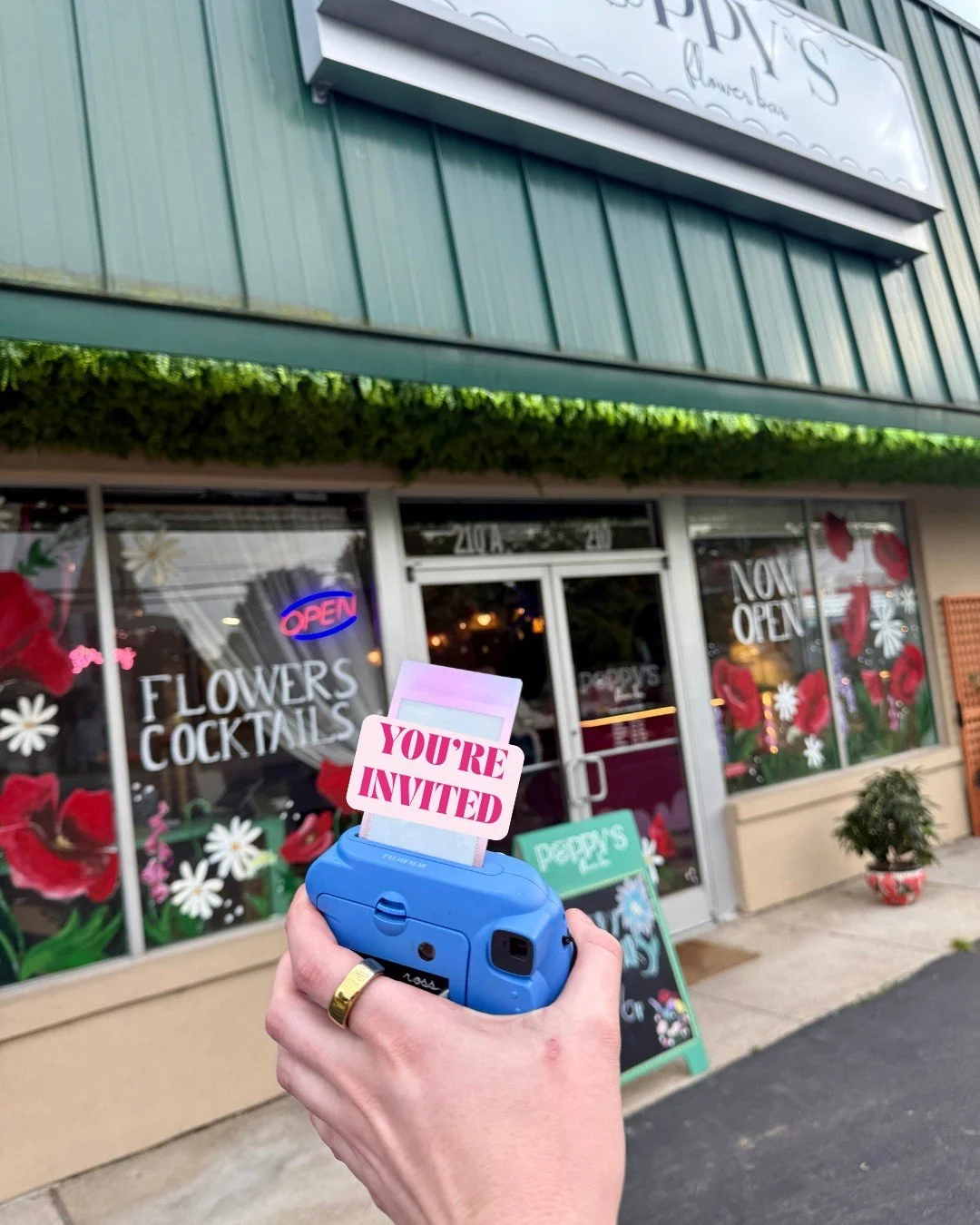 TOMORROW is our 👻 Halloween Costume Party!!!!!!!!!!!!!

📅 FRIDAY, Oct 31 | Evening
🎶 Music &bull; 🍹 Cocktails + Mocktails &bull; 💐 Flowers &bull; 🎭 Costume Contest
✨ Come dressed to impress and celebrate Halloween Poppy&rsquo;s style! The winne