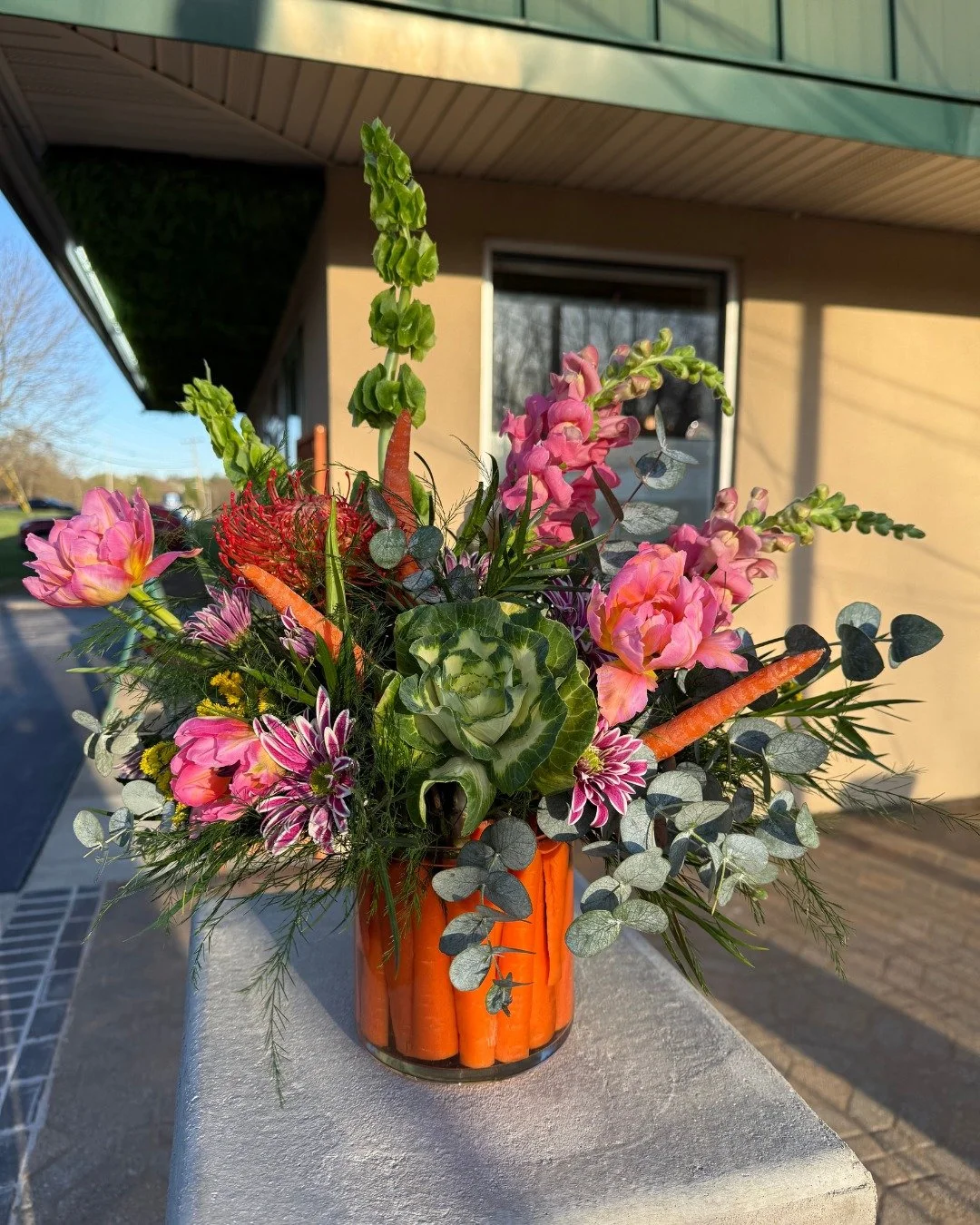 Skip the stress and let us bring the flowers to you!!! Delivery across Lexington available, and Y E S, same day is totally possible, just ask! 🌷💖

#poppysoflex #flowerbar #poppysflowerbar #bouquetbar #florist #floristsofinstagram #lexingtonflorist 