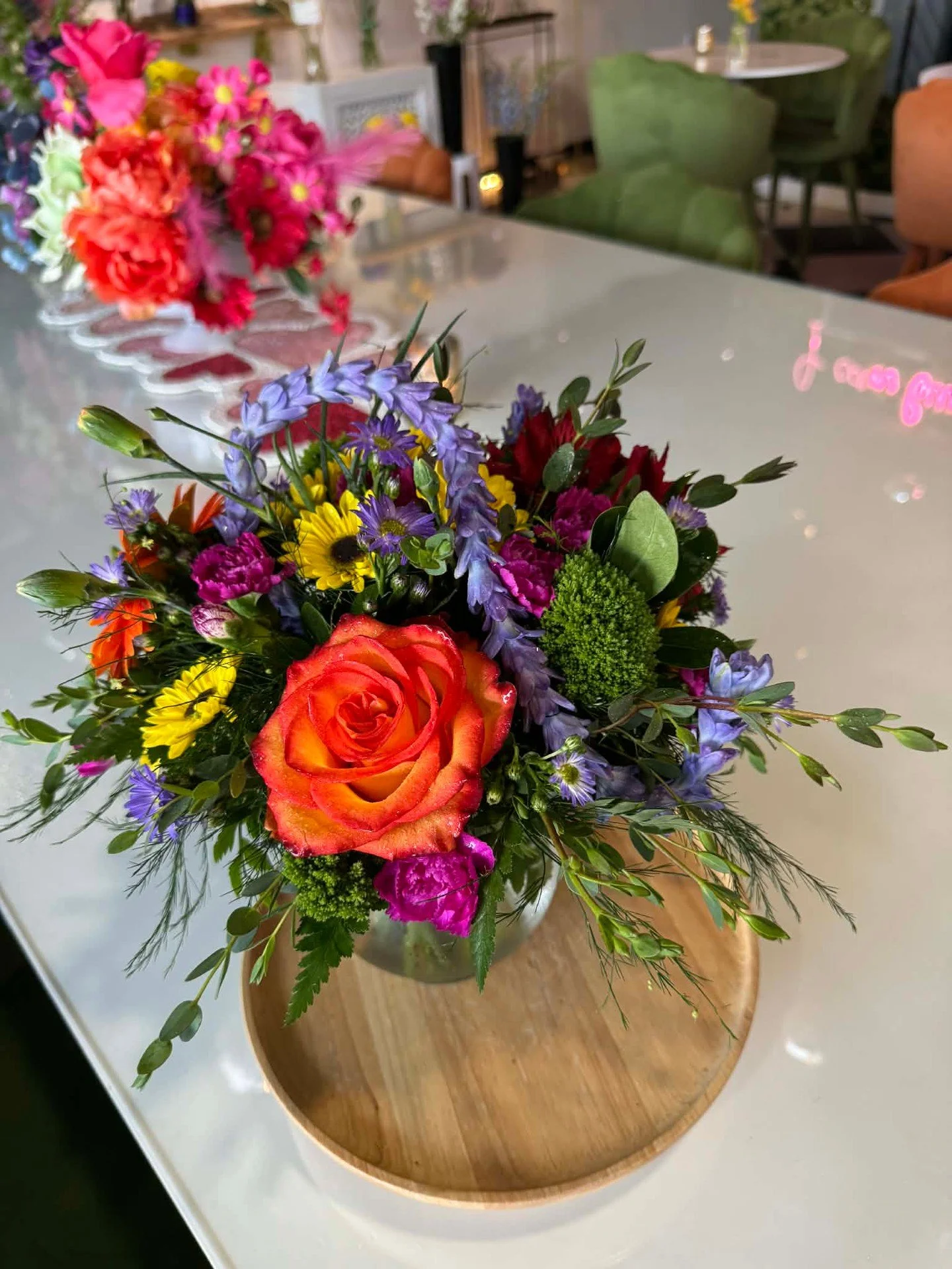 We&rsquo;re here for your everyday flowers and your big moments 💐 full service florist things but way more fun. From custom arrangements to events to walk-in BYObouquets, we&rsquo;ve got you 🌸

#fullserviceflorist #poppysoflex #lexingtonflorist #fl