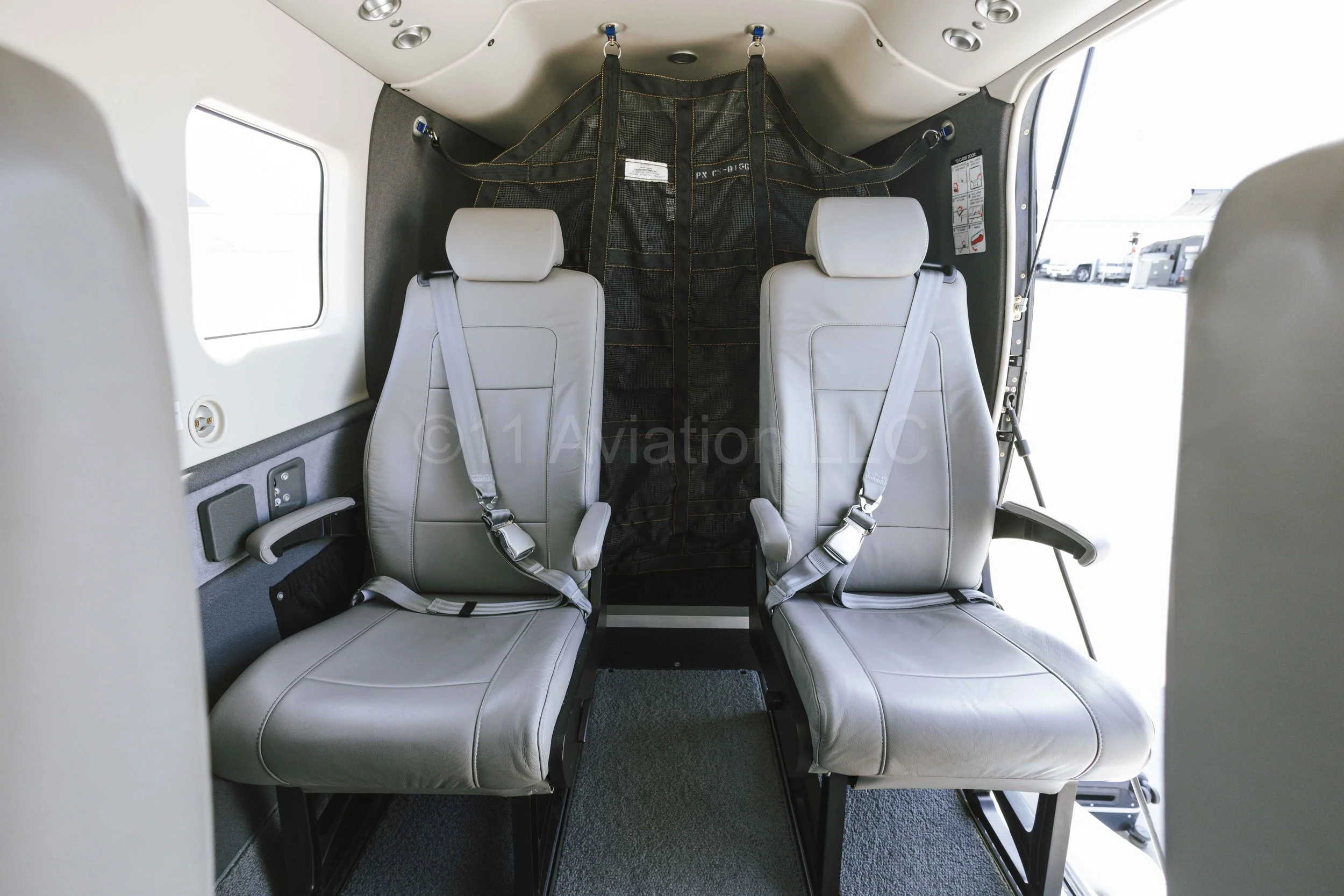 Kodiak 100 Series III interior