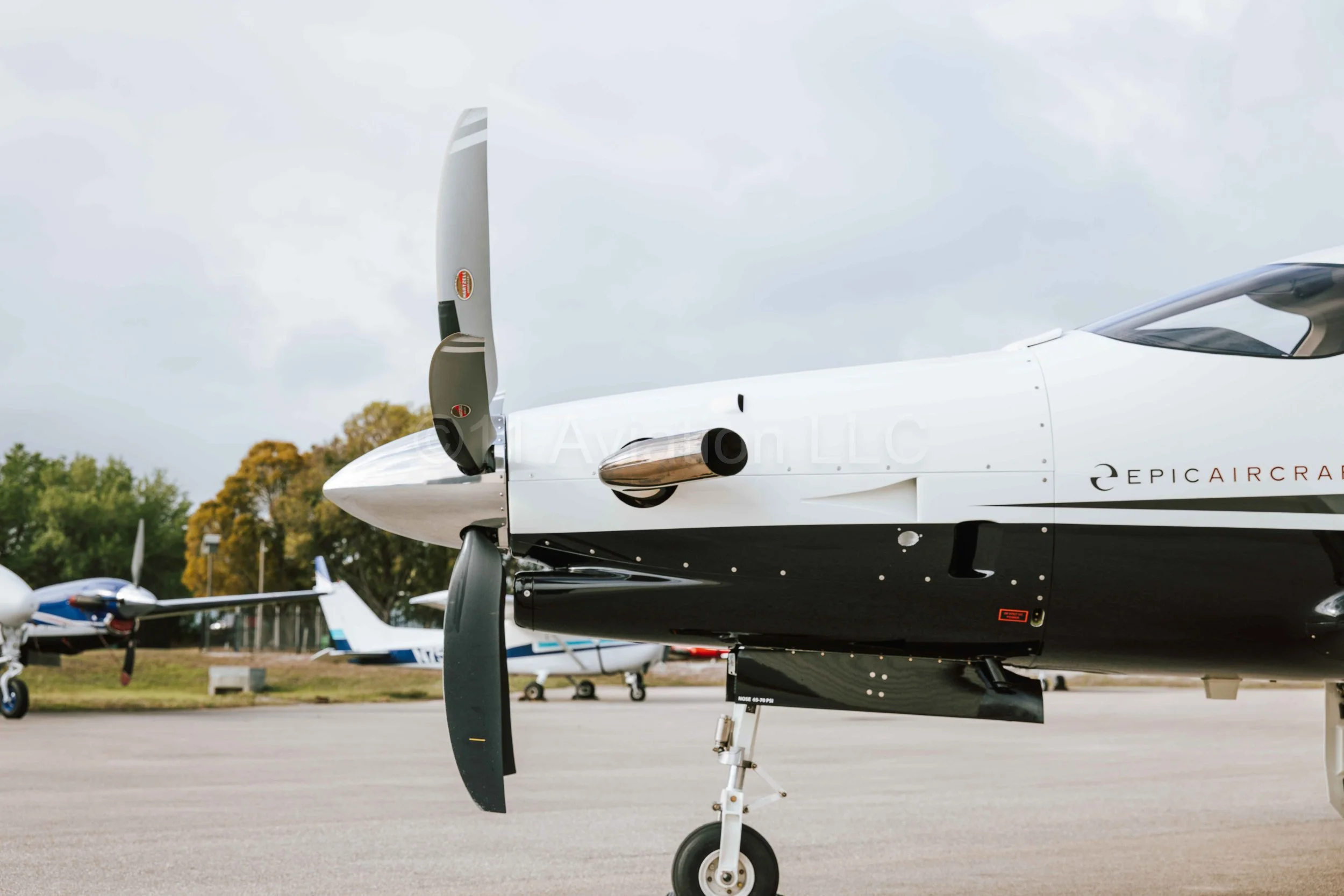 Epic E1000 GX propeller view