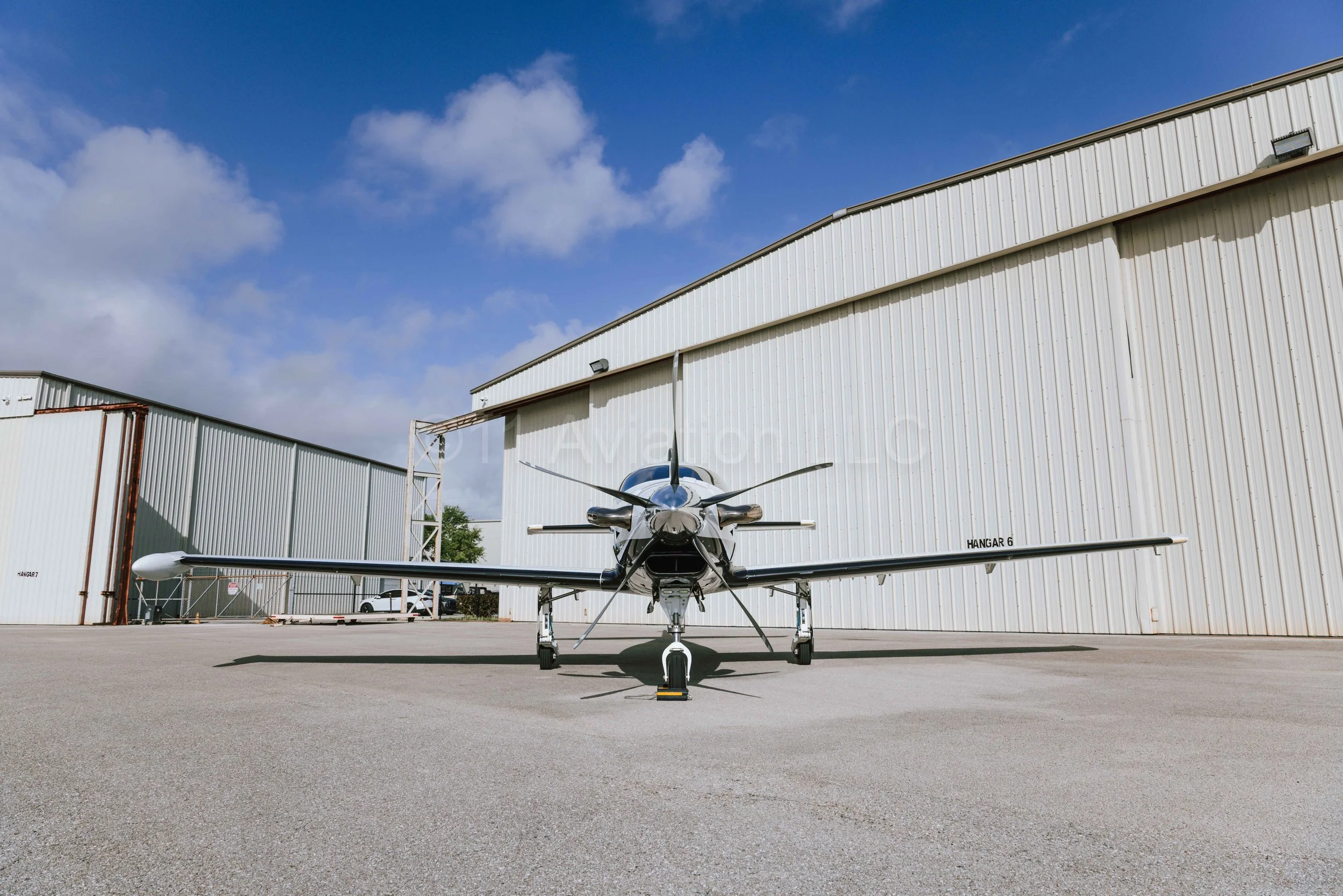 Epic E1000 GX front view