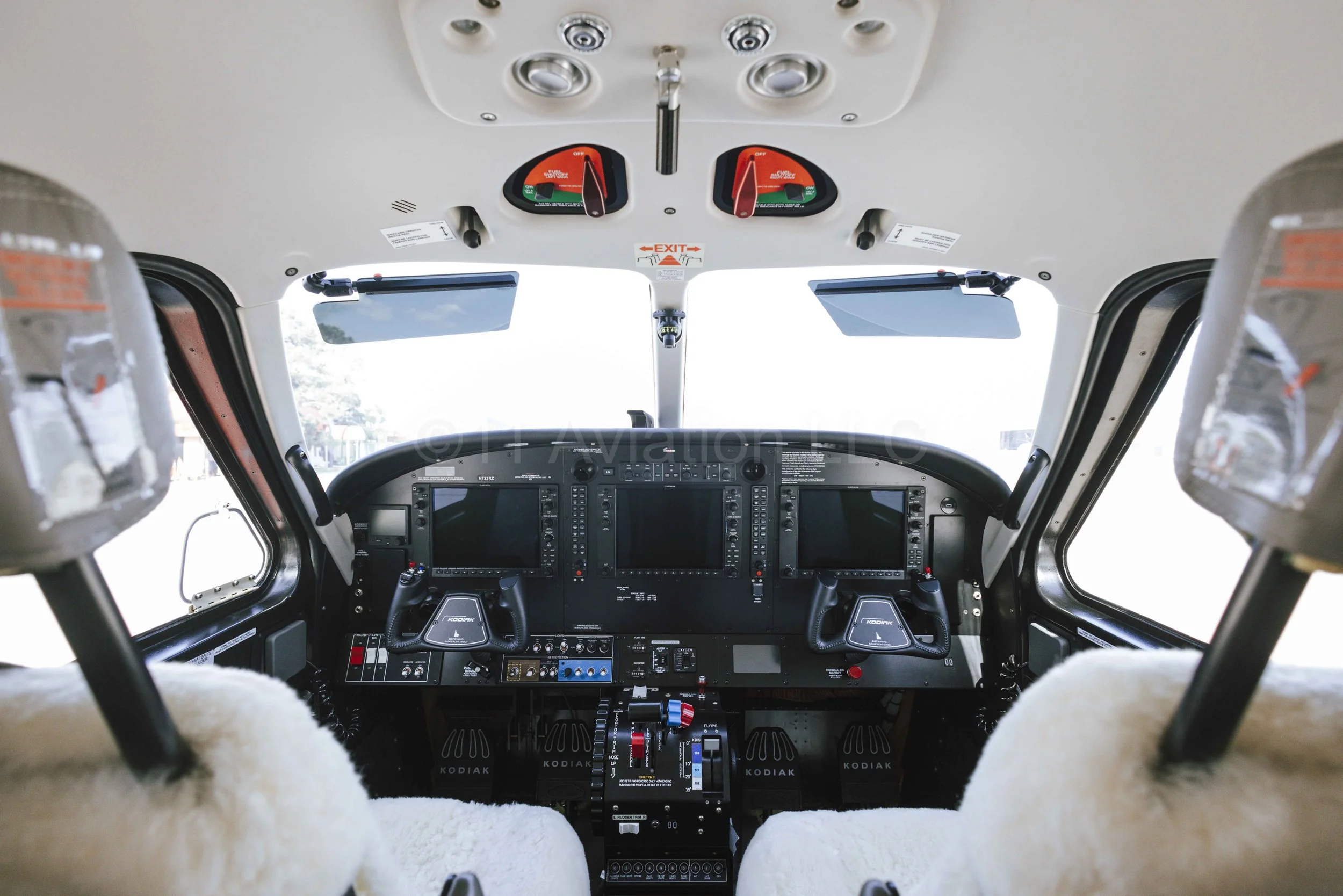 Kodiak 100 Series III cockpit