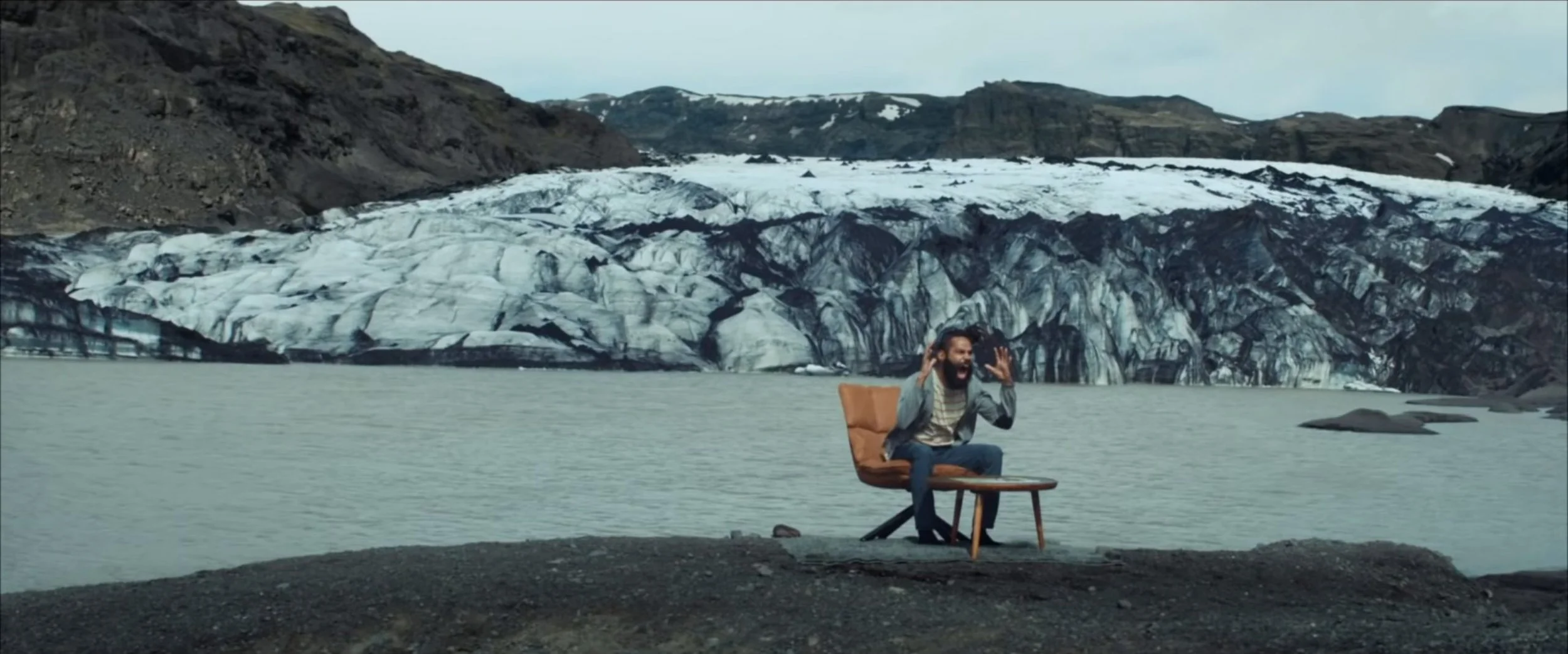 Visit Iceland, Let It Out, Scream