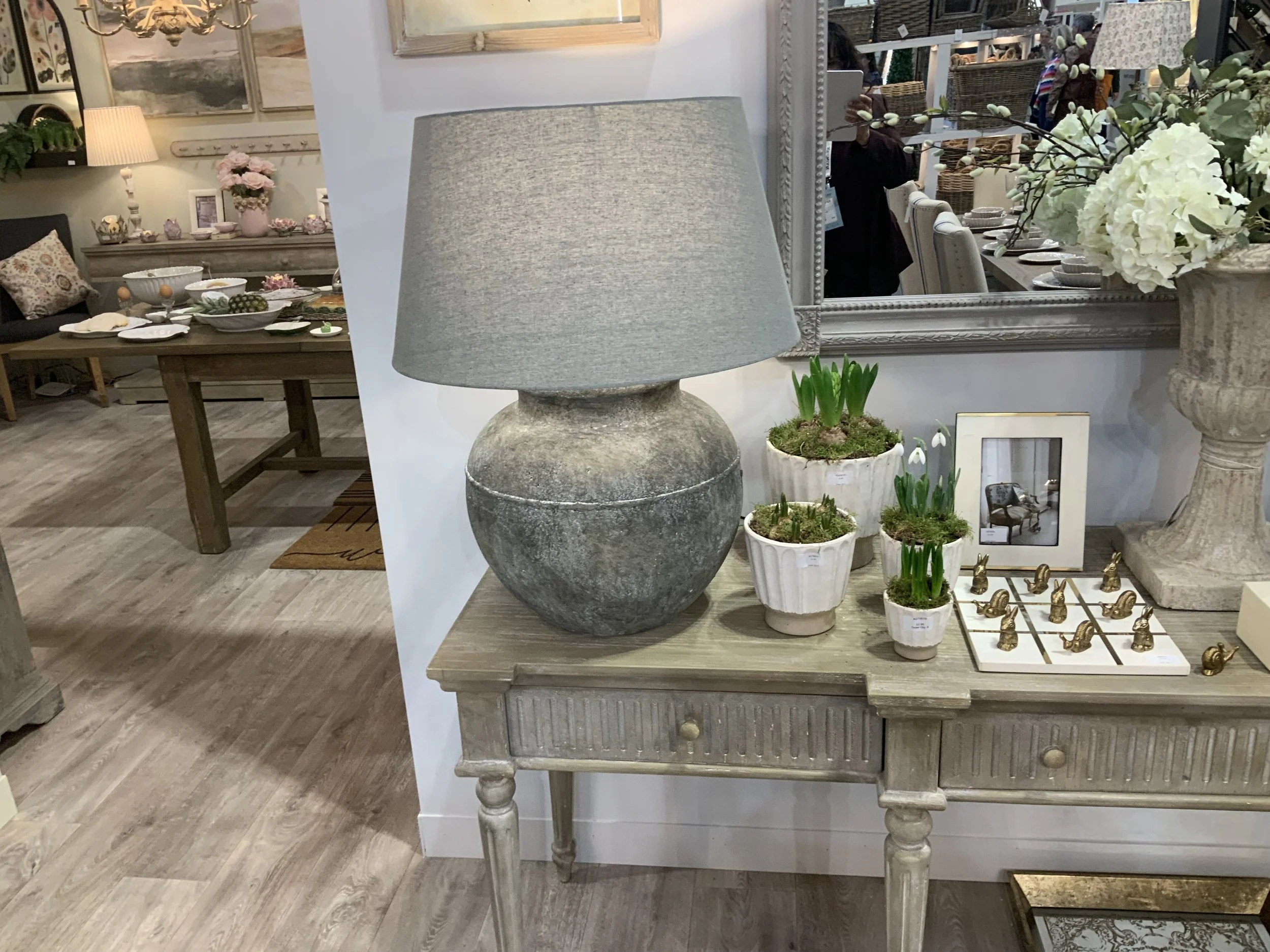 Coastlyn Stone Lamp