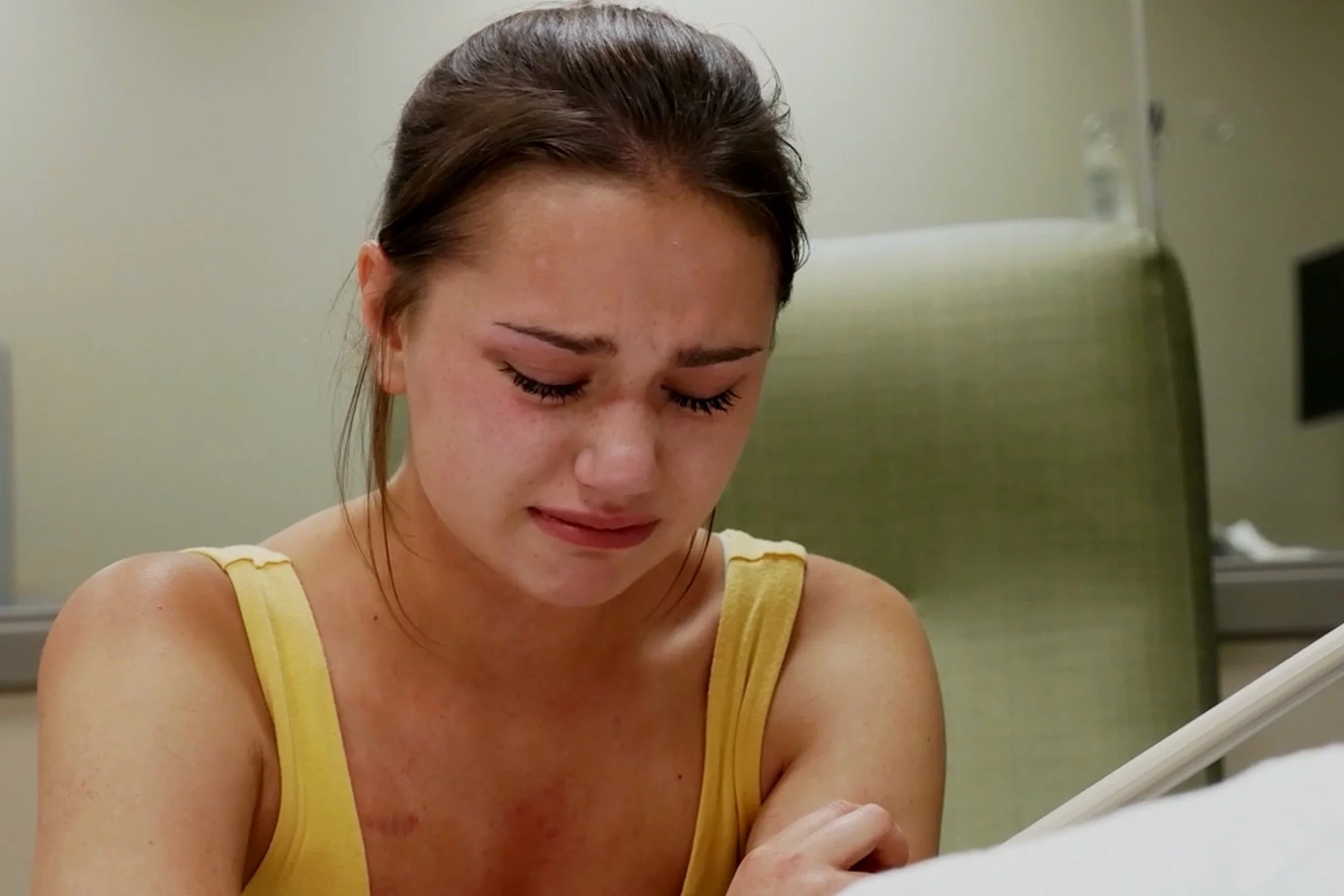 Last Goodbye (Caroline Maier, 2022) - 15 Minutes