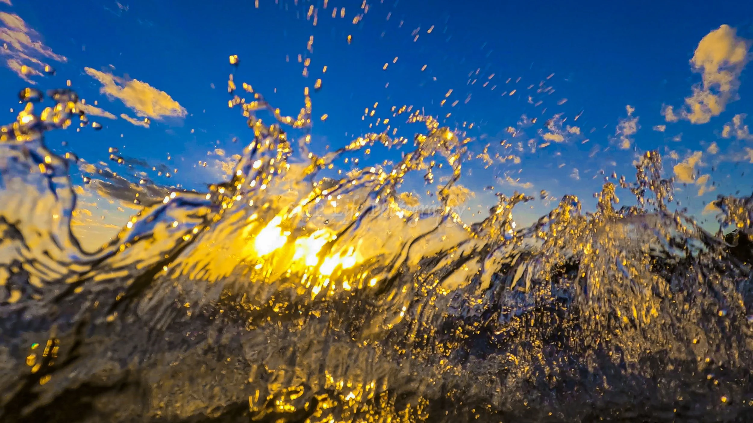  wave sunset 19p1b.jpg