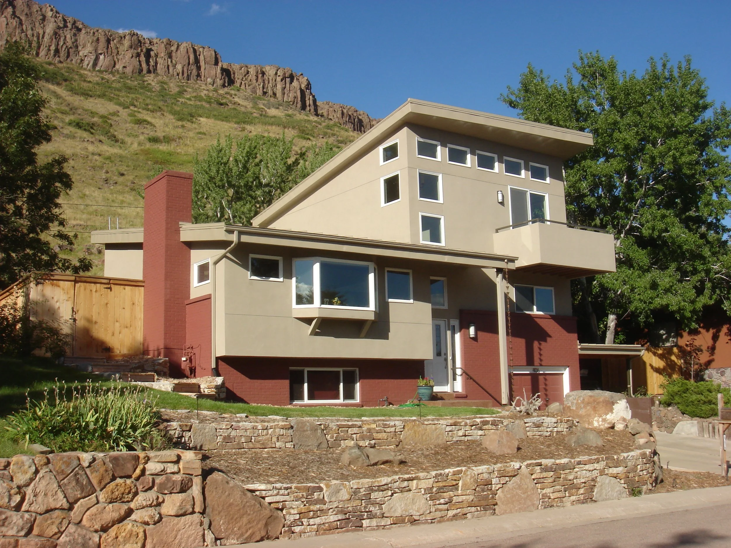 1342-01 Exterior.JPG