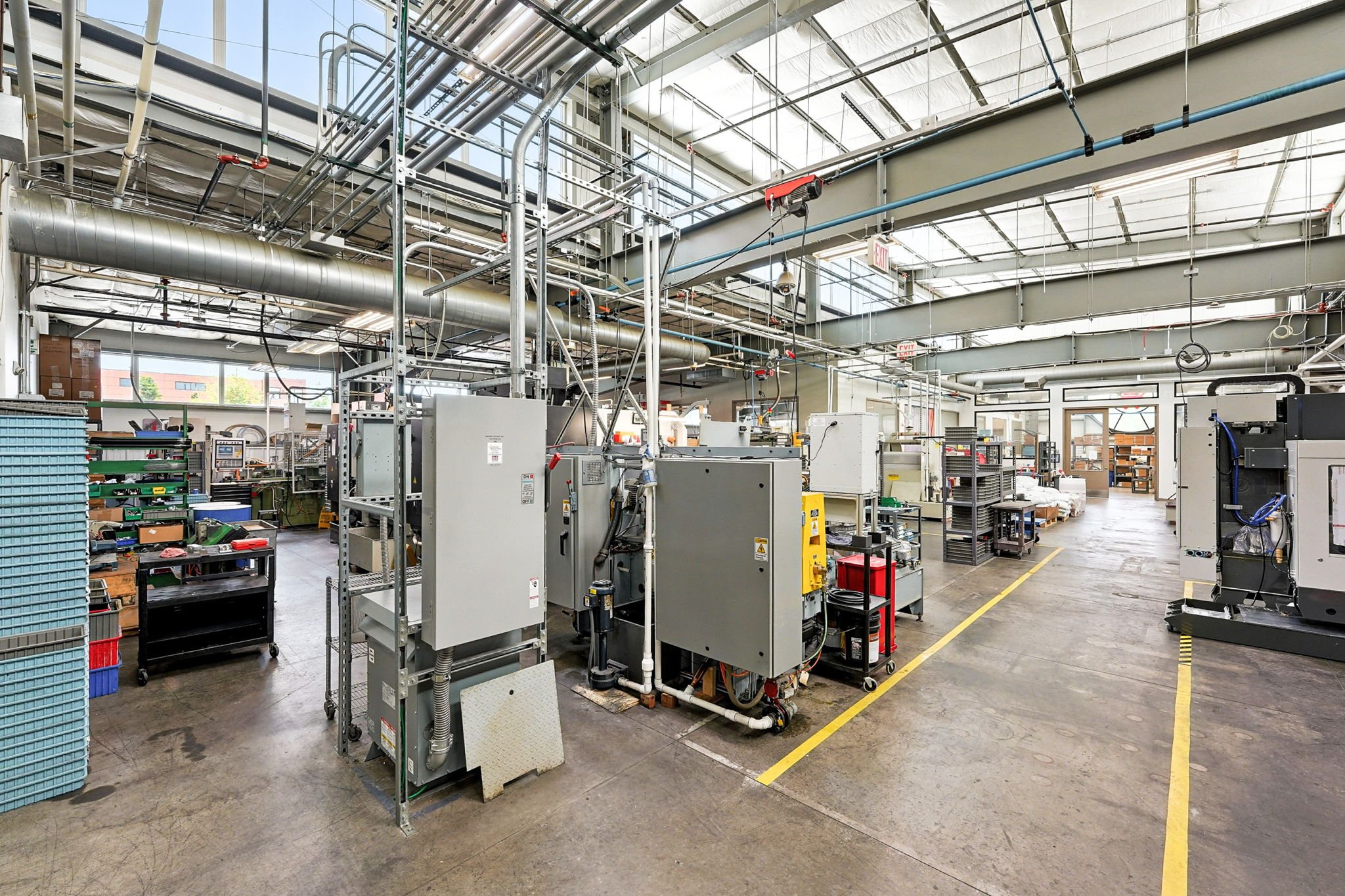 Spyderco manufacturing floor takes advantage of the clearstory natural light.