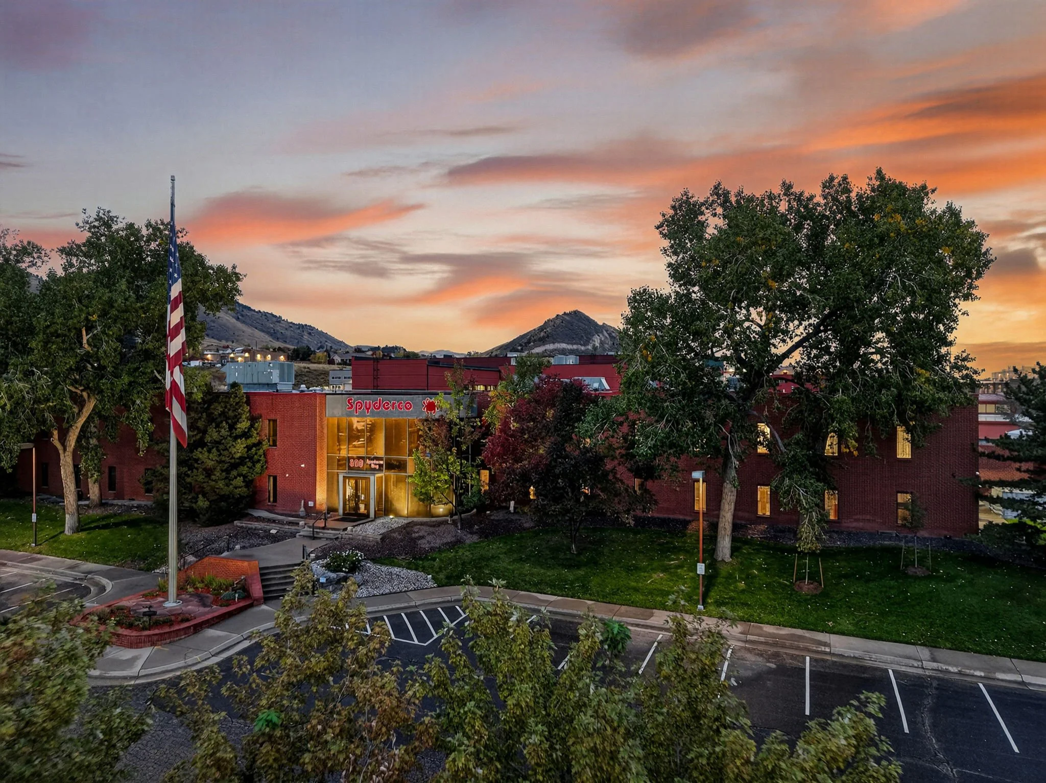 Spyderco's beautiful front entry welcomes both new and established customers alike.