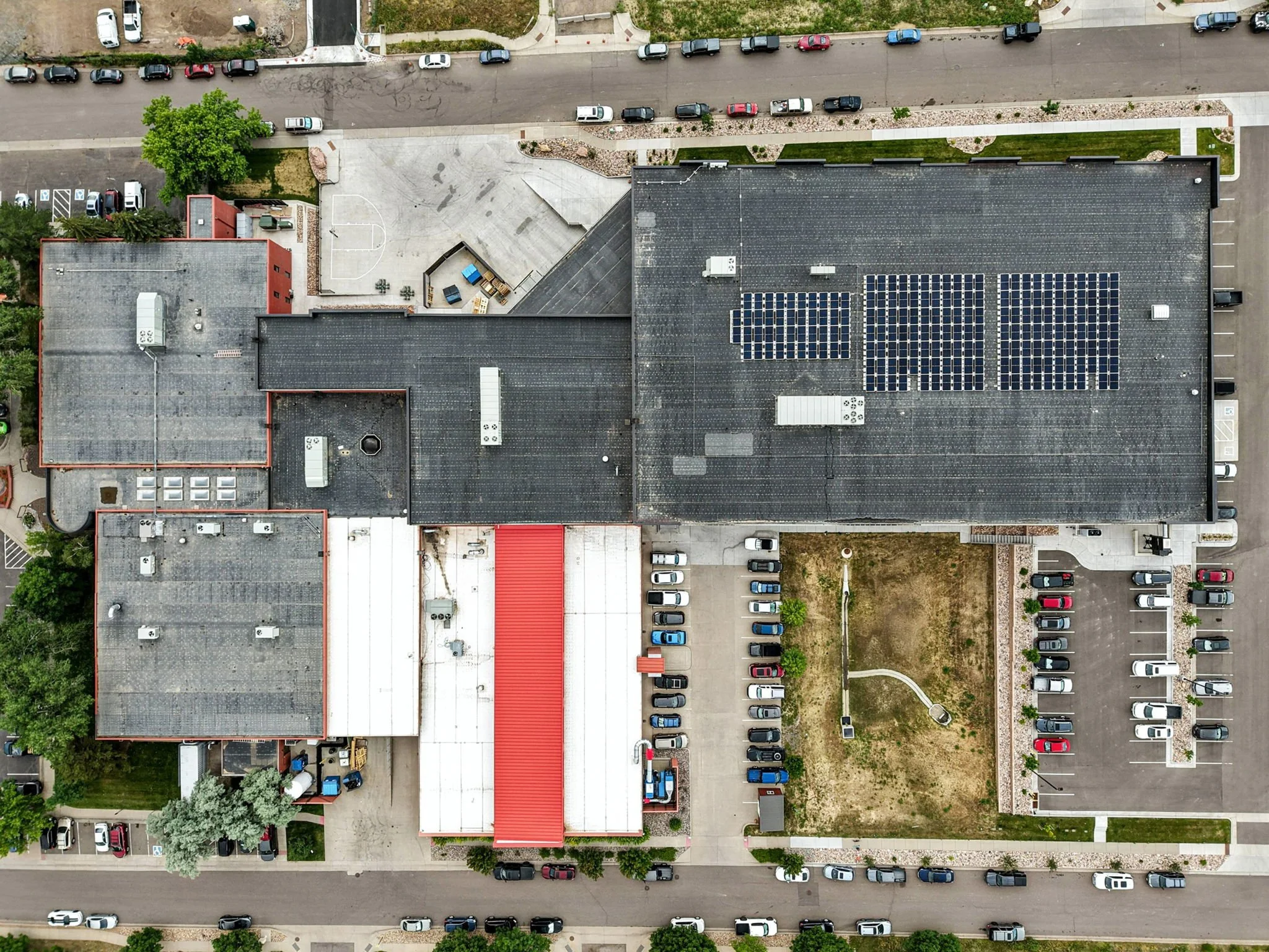 Spyderco: The large solar array provides clean energy year round to offset the demands of the manufacturing facility.