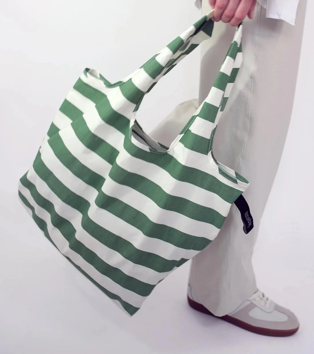 2_Notabag_Tote_Olive_Stripes_Model_1100x.jpg