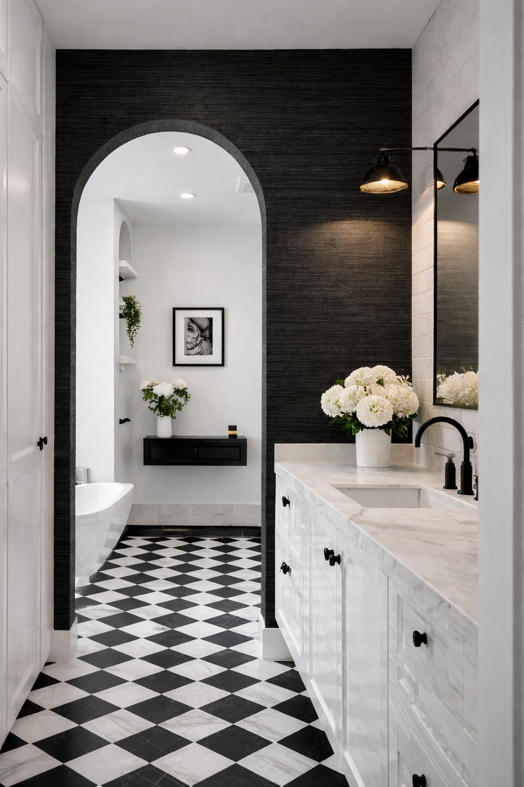 Ivory Cove Interiors - A Study in Contrast - Primary En Suite Bathroom
