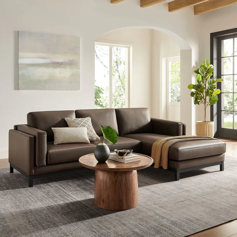 IC Traditional Leather Sofa with Chaise