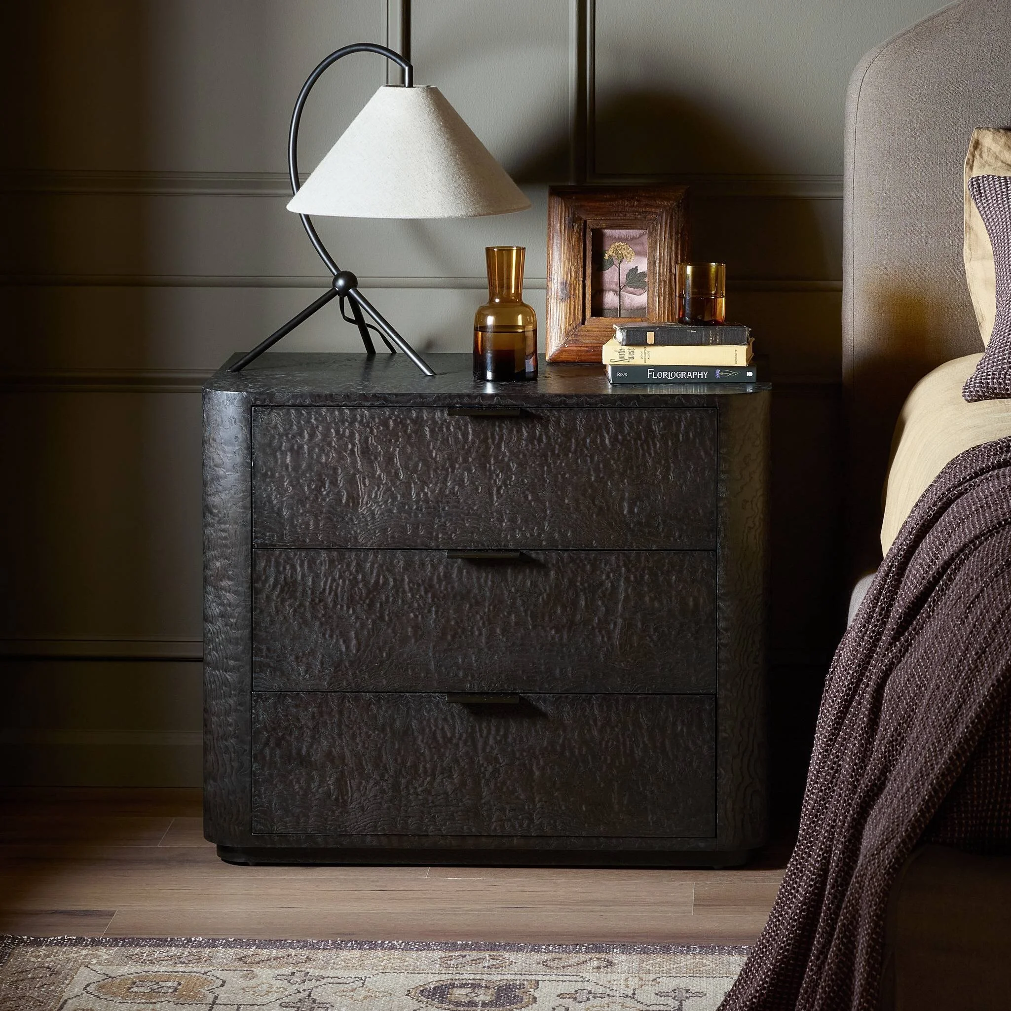 IC Stenson Tamo 3-Drawer Nightstand 7