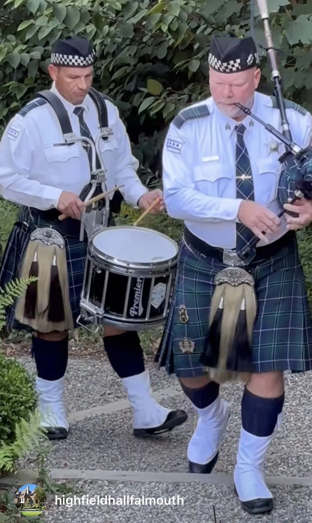 Bagpipers.jpeg