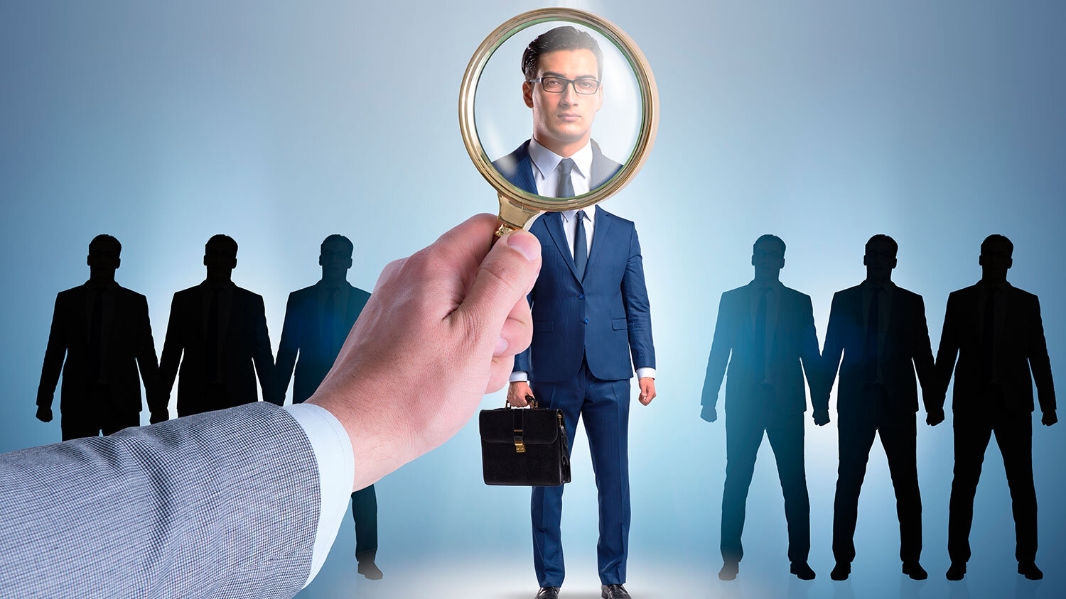 ¿Por qué contratar un Headhunter?