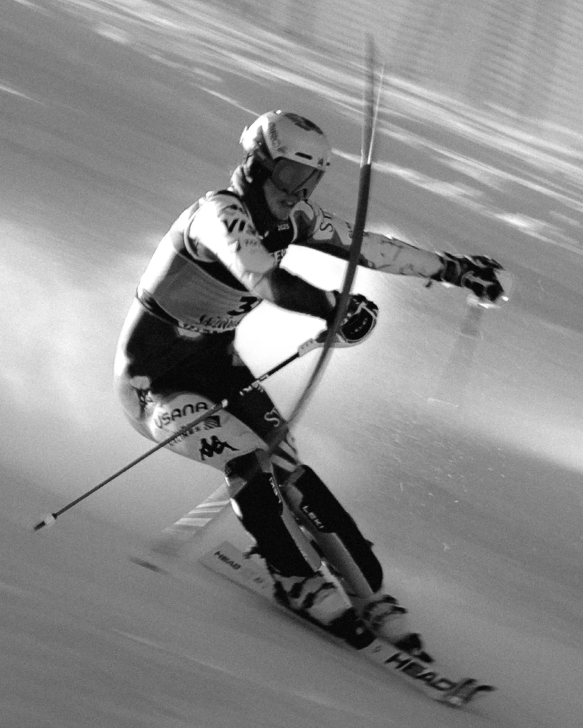 AJ Hurt (USA, US Ski Team), slalom, FIS Alpine World Ski Championships Saalbach 2025 — Ski-WM Saalbach 2025, black and white ski racing photography by Antonia Bucklitsch
