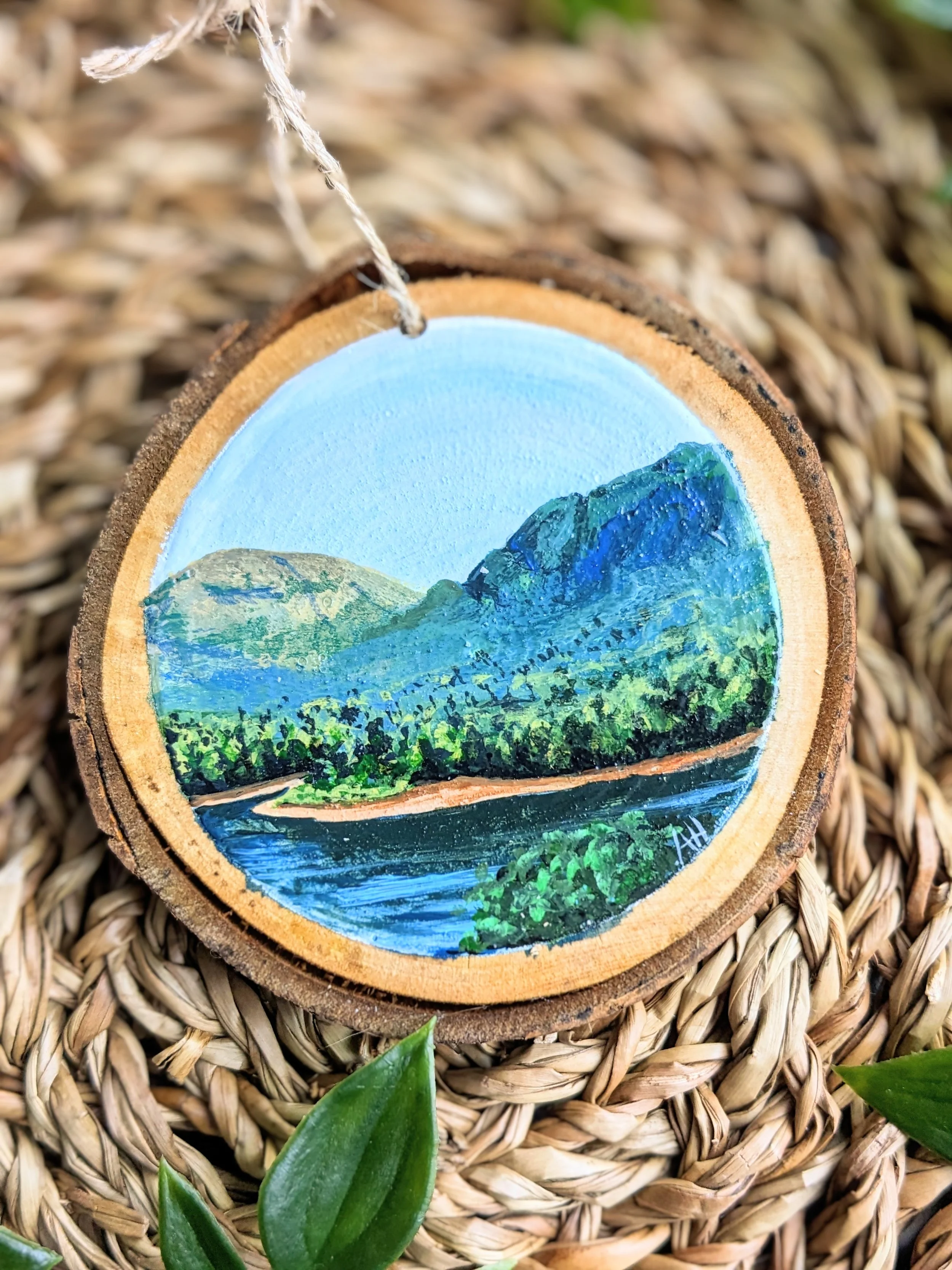 Custom hand-painted ornament featuring Gros Morne National Park, Newfoundland and Labrador (2022)