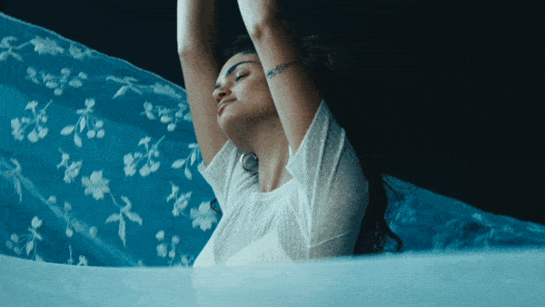 dolcevitaearthangelshortenedbsmallerfile-ezgif.com-optimize (2).gif