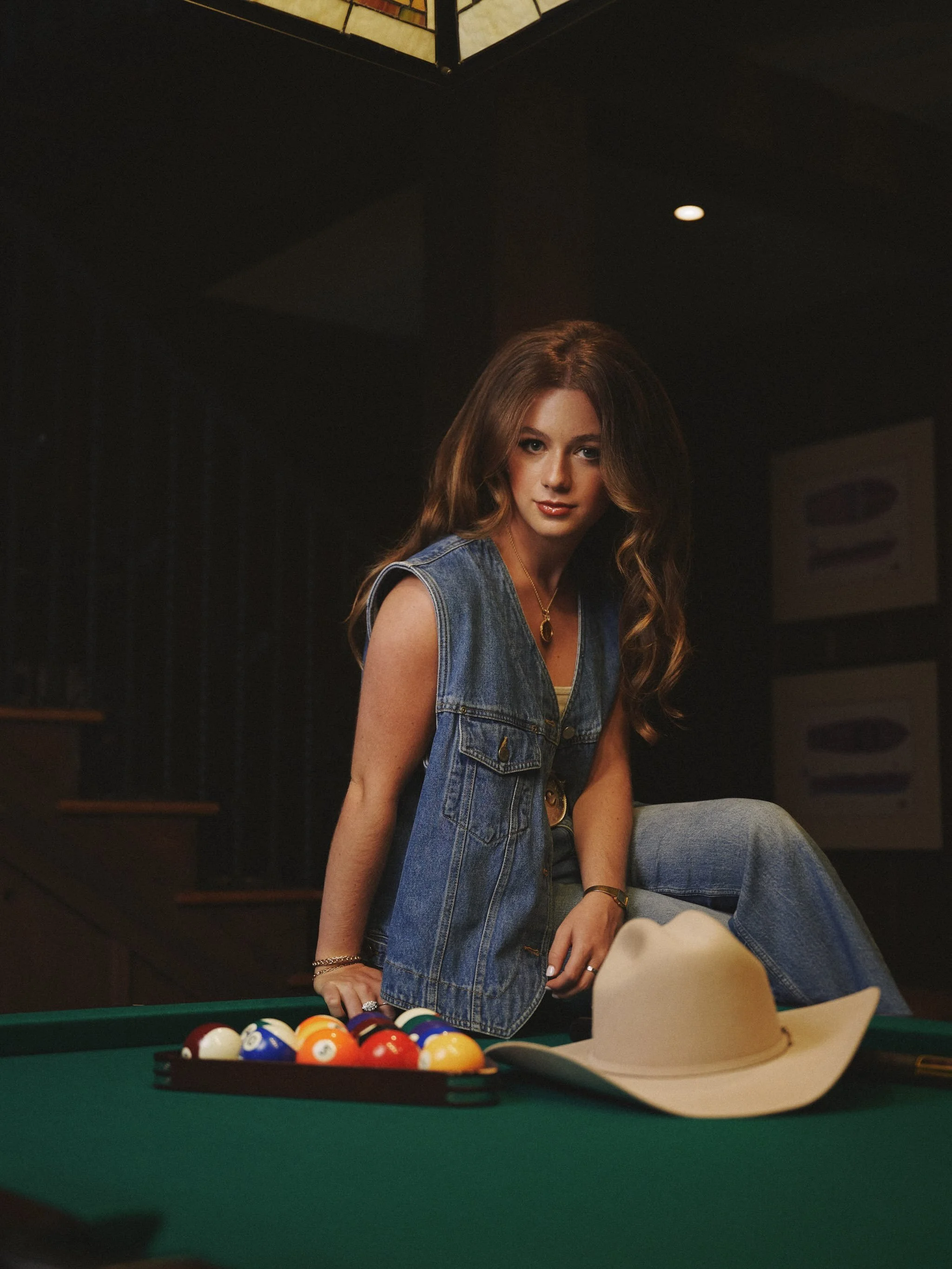You can find me here #borninadivebar ⚡️

#carlislewright #classiccountry #pooltable #outnow