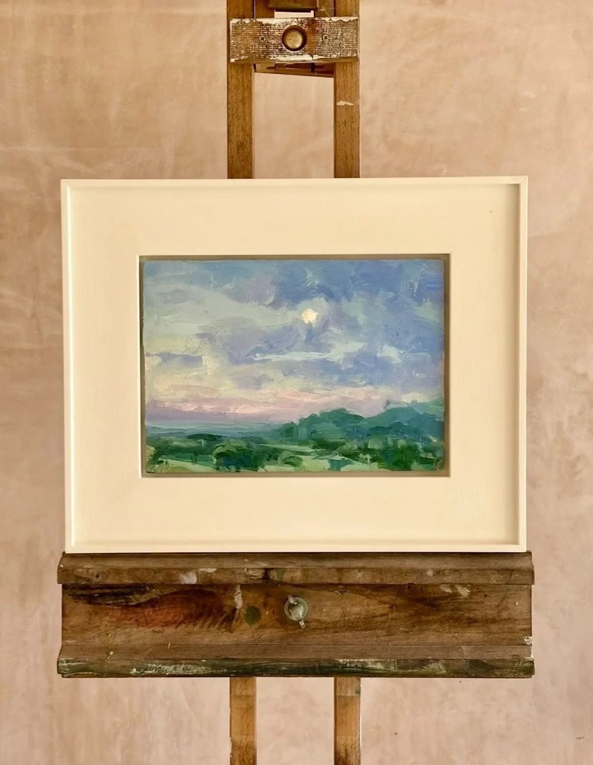 I currently have a few paintings in this beautifully curated exhibition in aid of @hampshiremedicalfundartgallery to raise vital funds for cutting-edge medical equipment across hospitals in Hampshire. 

The third little festival painting has now sold