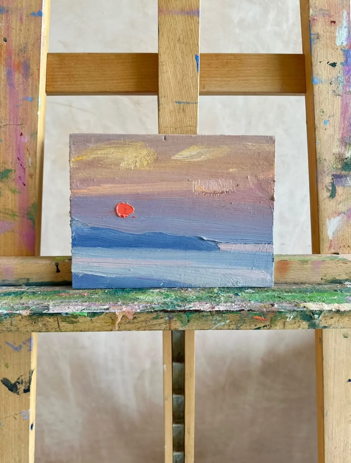 It&rsquo;s an honour to have a painting currently as part of a raffle that @cramerandbell are holding in support of @gazasoupkitchen - a Palestinian led initiative making and distributing hot meals daily to those that have lost everything. 

Raffle t