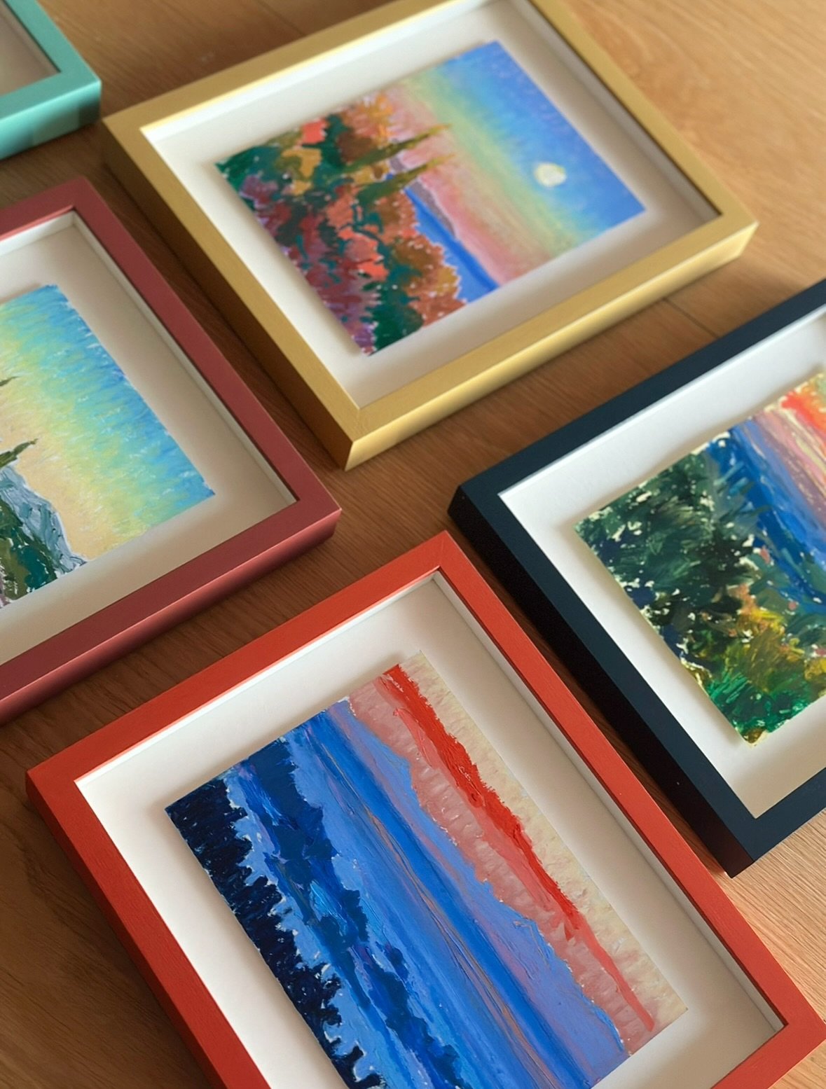 🚀 NEW oil pastel drawings launching later today 👀

🚀 To subscribers first - sign up via link in bio and eyes on inboxes 

🚀 A teeny collection of 5 framed drawings inspired by favourite views from favourite places, including Corfu and Italy