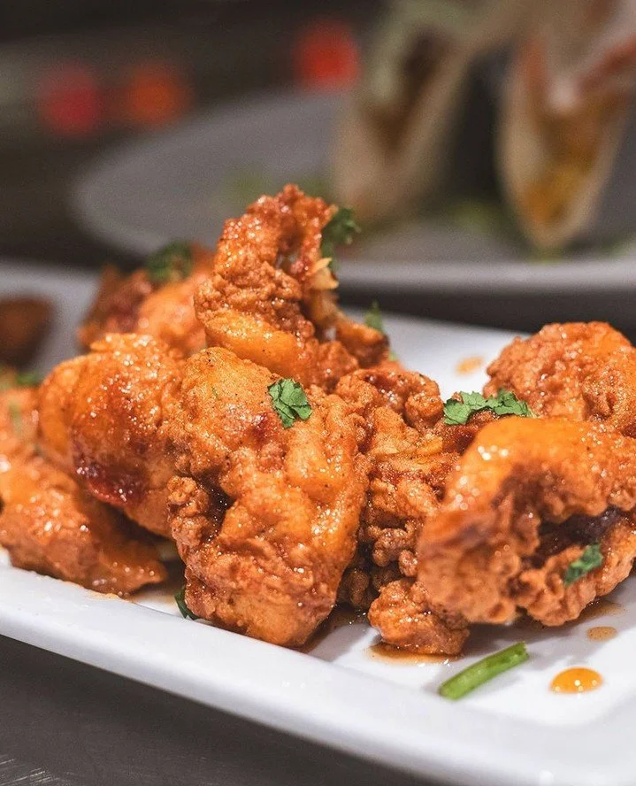 Low-key one of the best bocaditos on the menu.⁠
⁠
Our boneless chicken wings are flash-fried, crispy, and sauced your way:⁠
⁠
🔥 Afterburner Buffalo⁠
🌶️ Chili Jefe Dry Rub⁠
🧄 Lime &amp; Garlic-Sazon⁠
🍯 Honey Habanero⁠
⁠
The only real question is..
