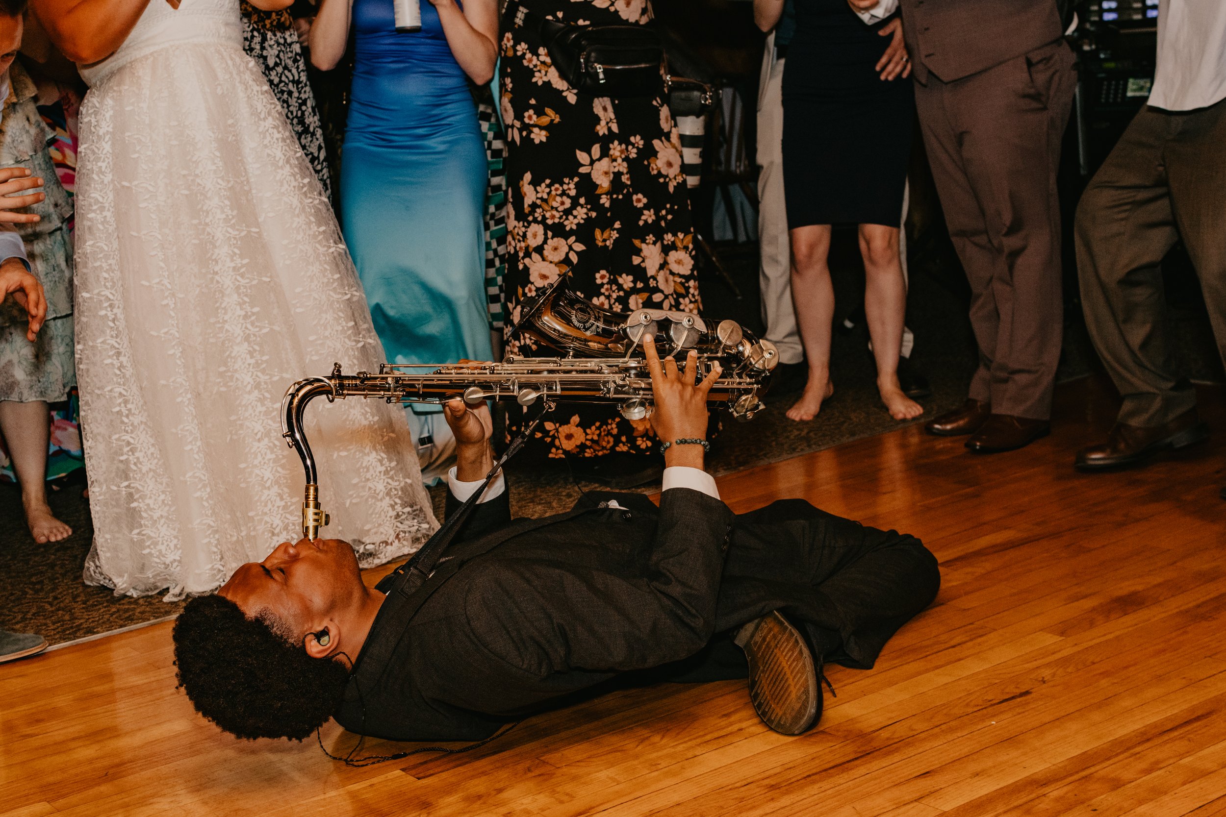 Do I need a DJ or a Band for my Wedding??