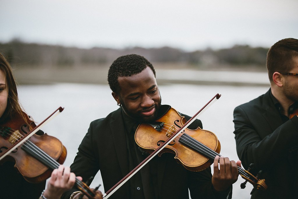 Classical Strings play at wedding ceremony