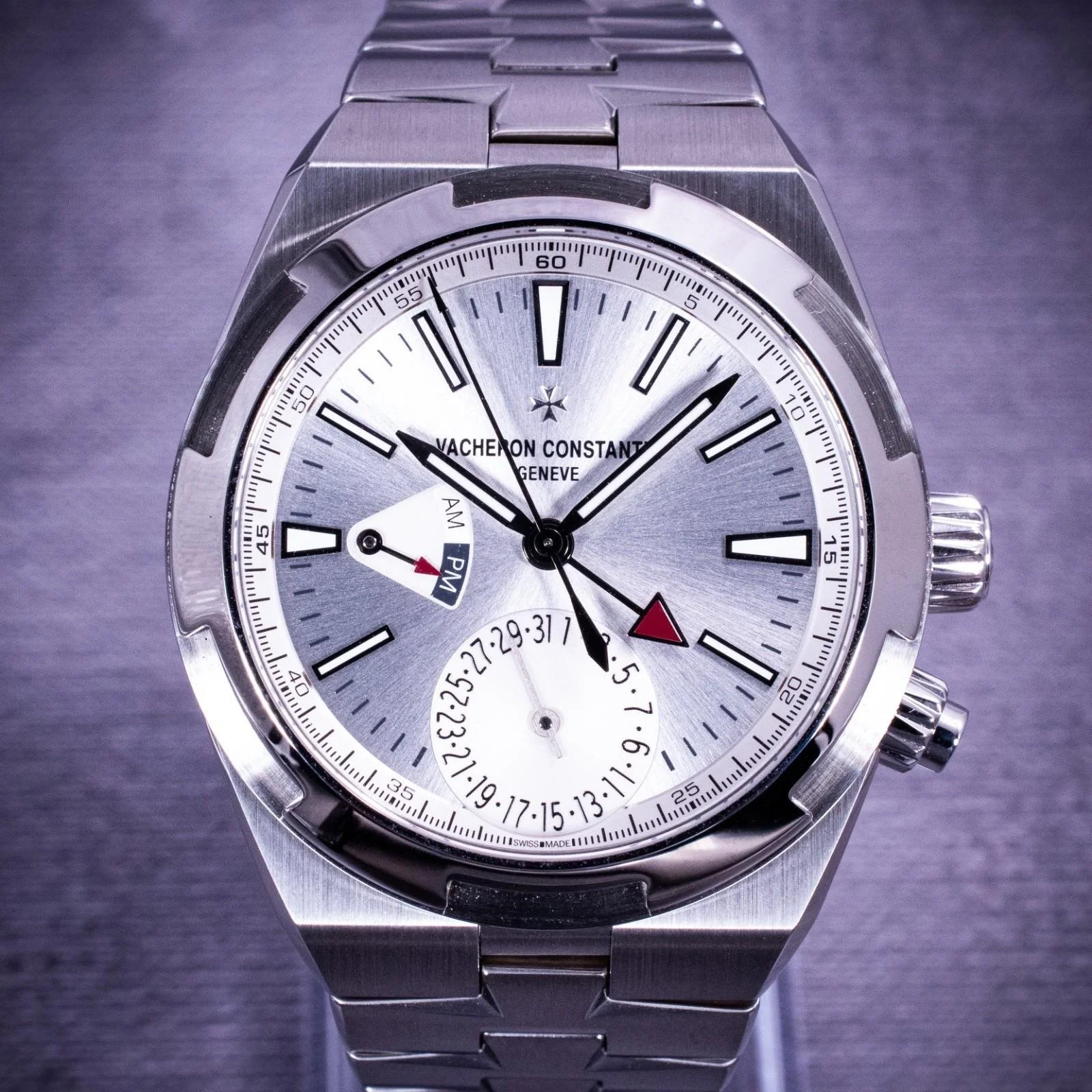 Vacheron Constantin Overseas Dual Time 41mm Silver Dial, Ref. 7900v w/ B&P