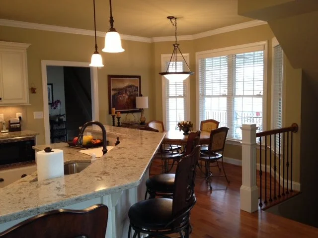 Photo - Breakfast Nook.JPG