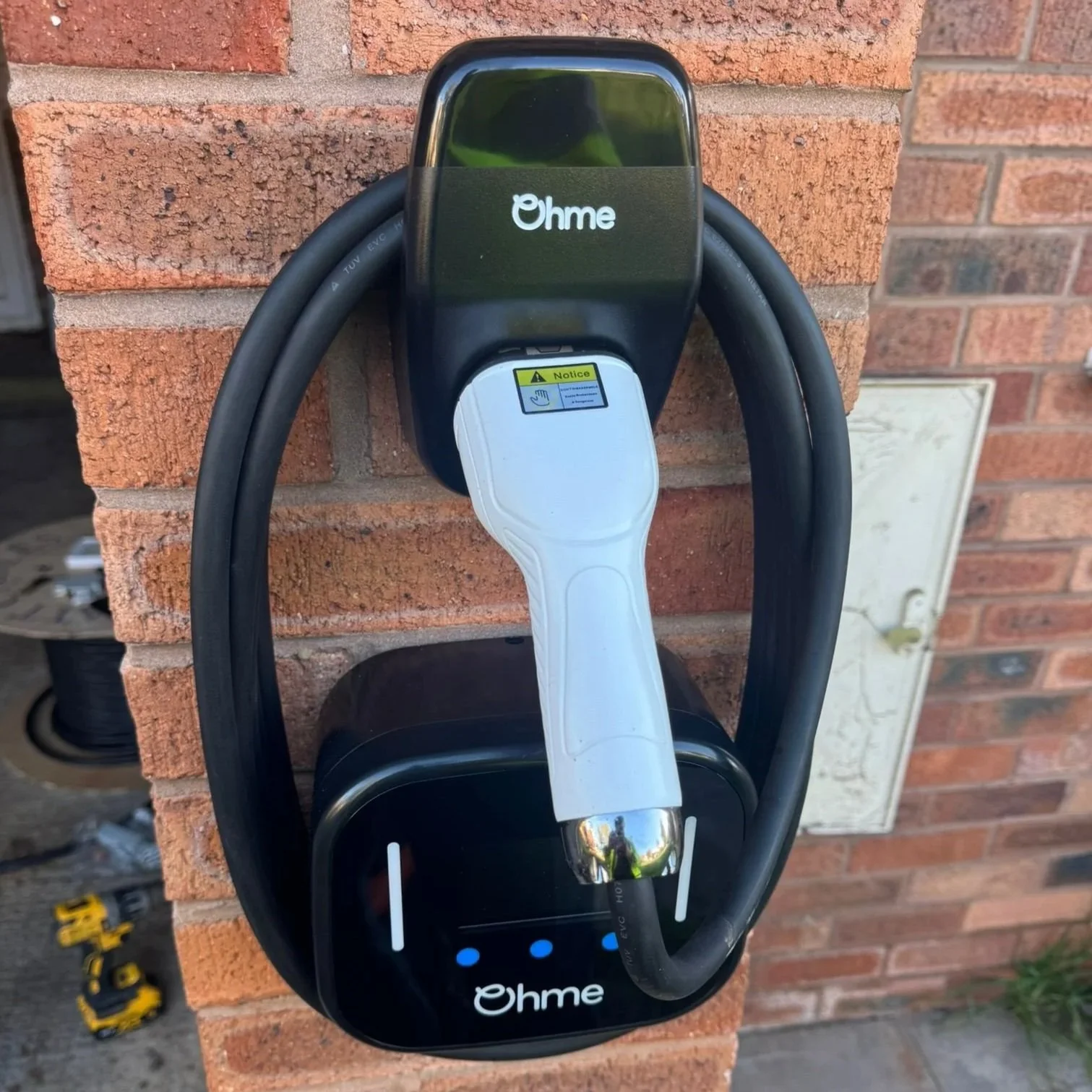 ohme-ev-charger.jpg