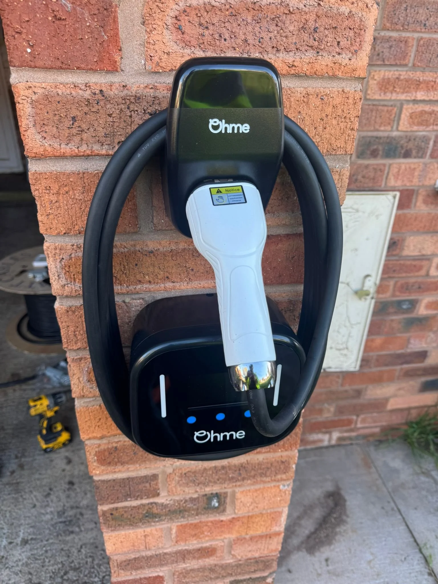 ohme-ev-charger.jpg