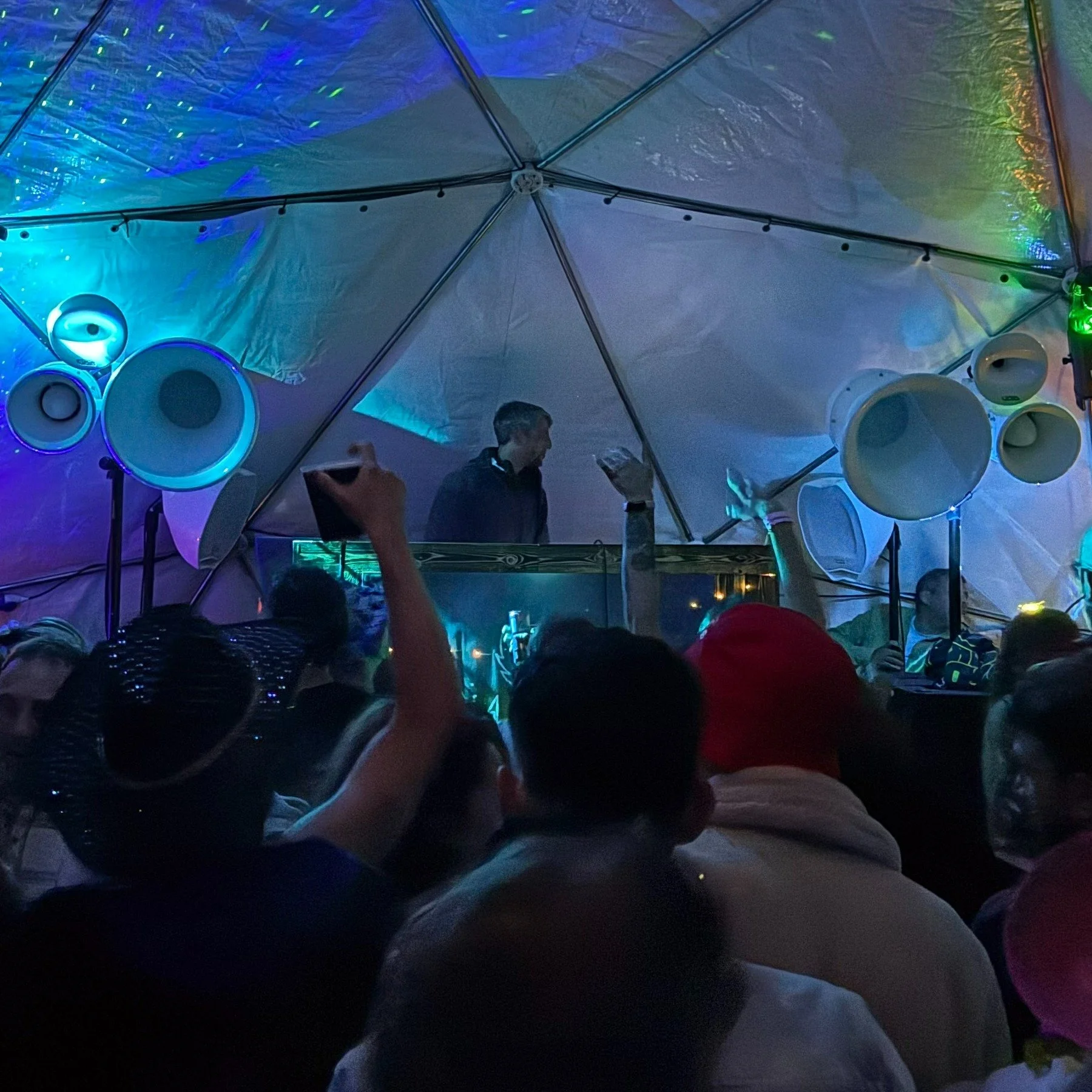 Pure vibes down on the farm with the @orbital_gathering crew this weekend. The sun came out and so did the ravers for this truly unique micro festival deep in the heart of Cornwall. @j.r.g.productions were responsible for delivering the crystal clear