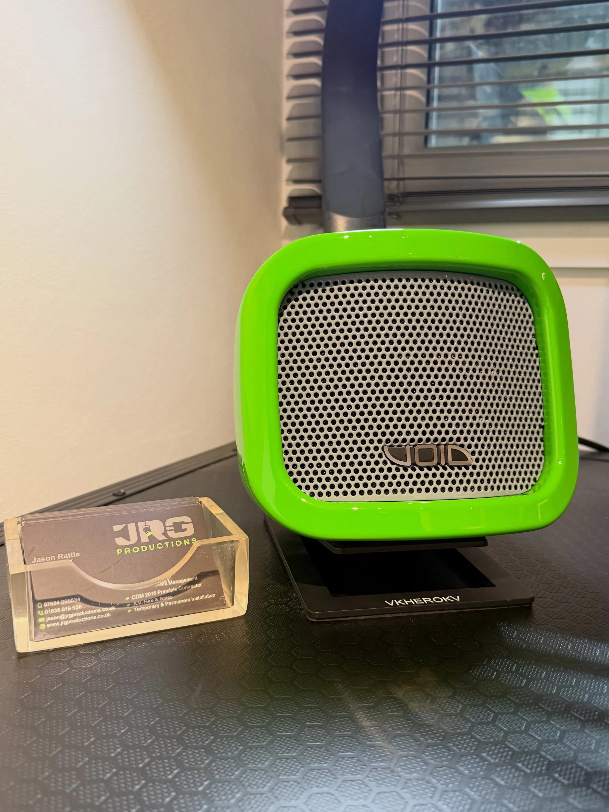 Another custom @voidacoustics Cyclone 4, but for who? If you look closely, the clues are there 🔍 Any colour, any combination, anywhere. The Cyclone range is not only infinitely customisable, it&rsquo;s made for all applications, inside or out. 

#vo